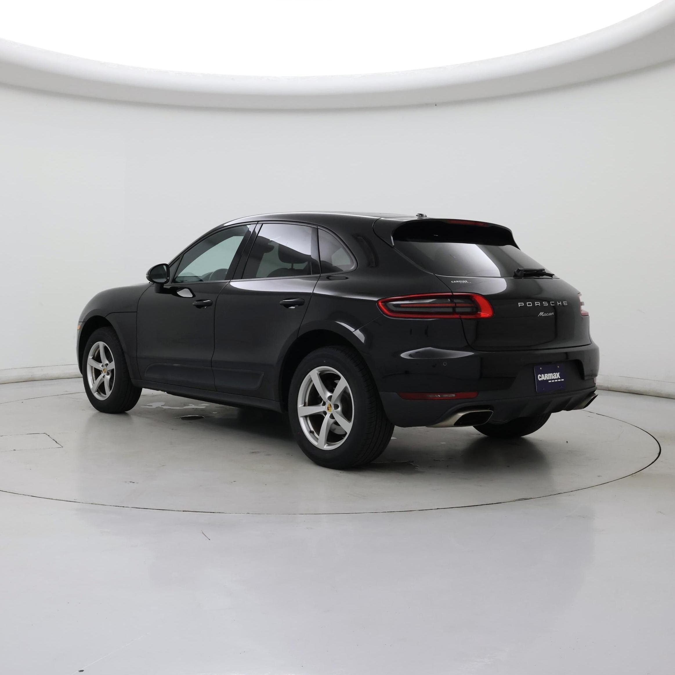 Thumbnail: 2018 Porsche Macan - 2