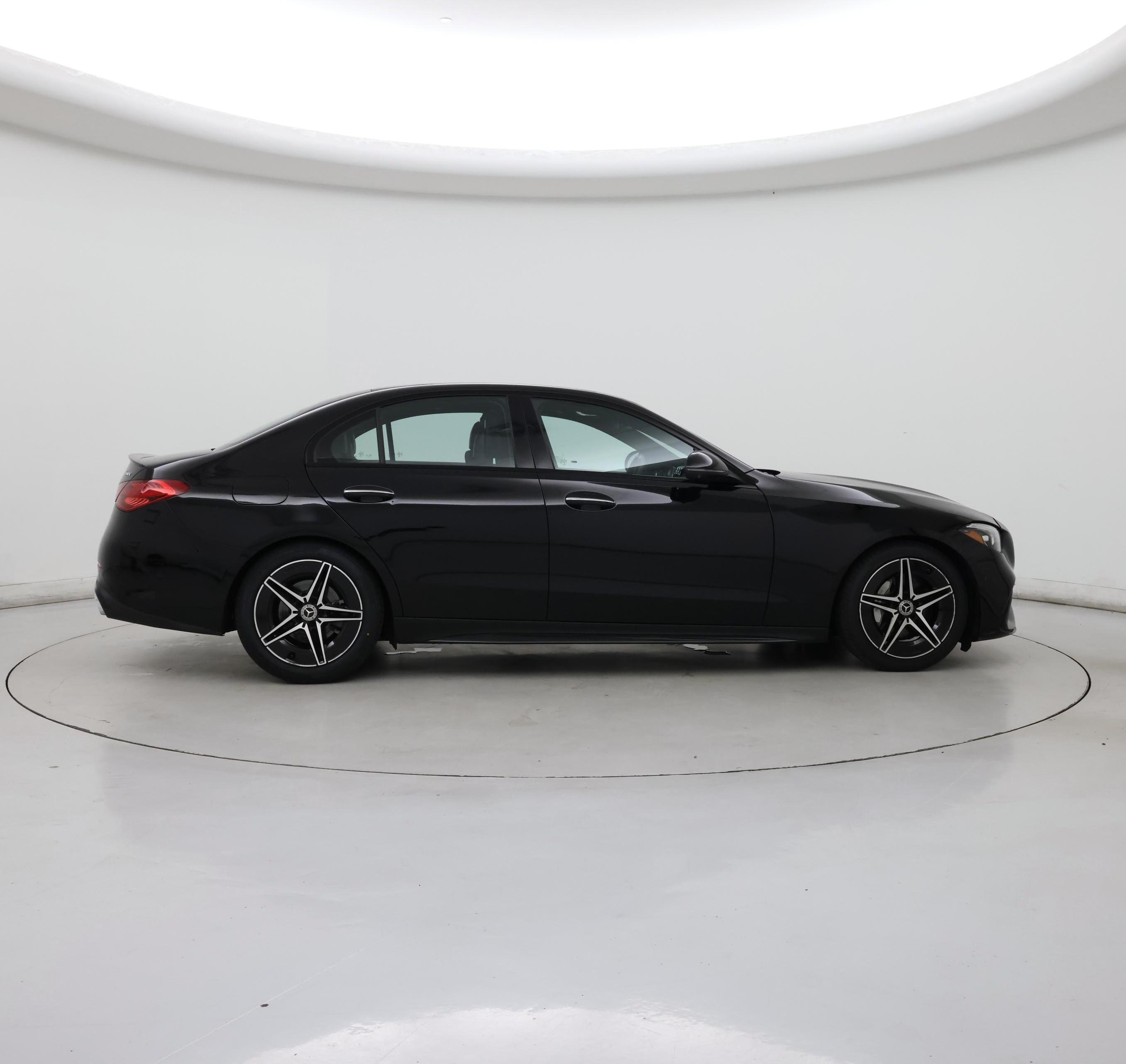 Thumbnail: 2022 Mercedes-Benz C-Class - 7