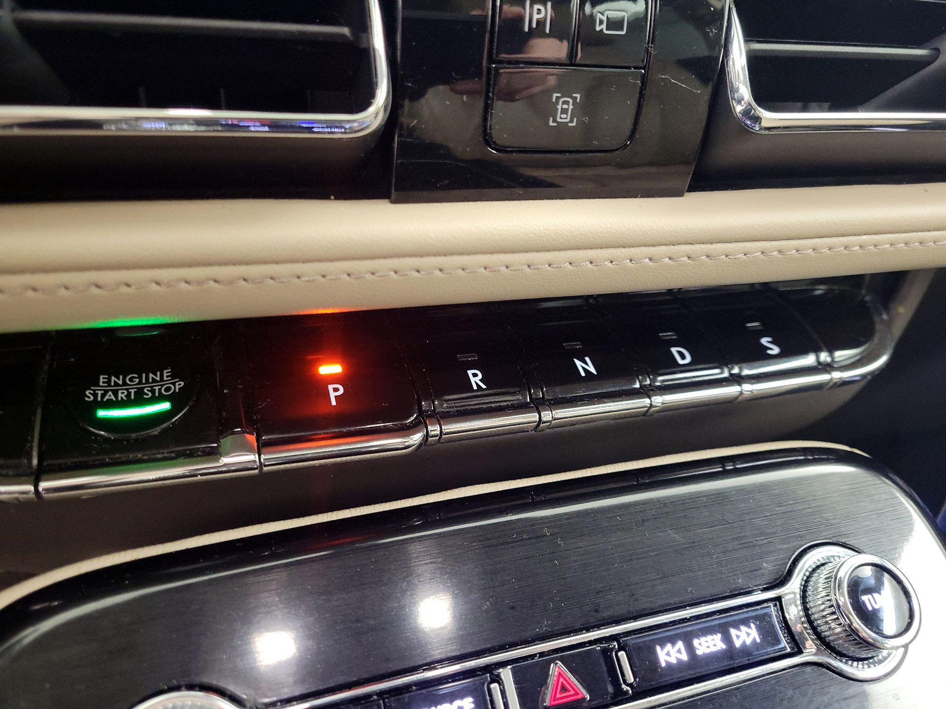 Thumbnail: 2022 Lincoln Nautilus - 18