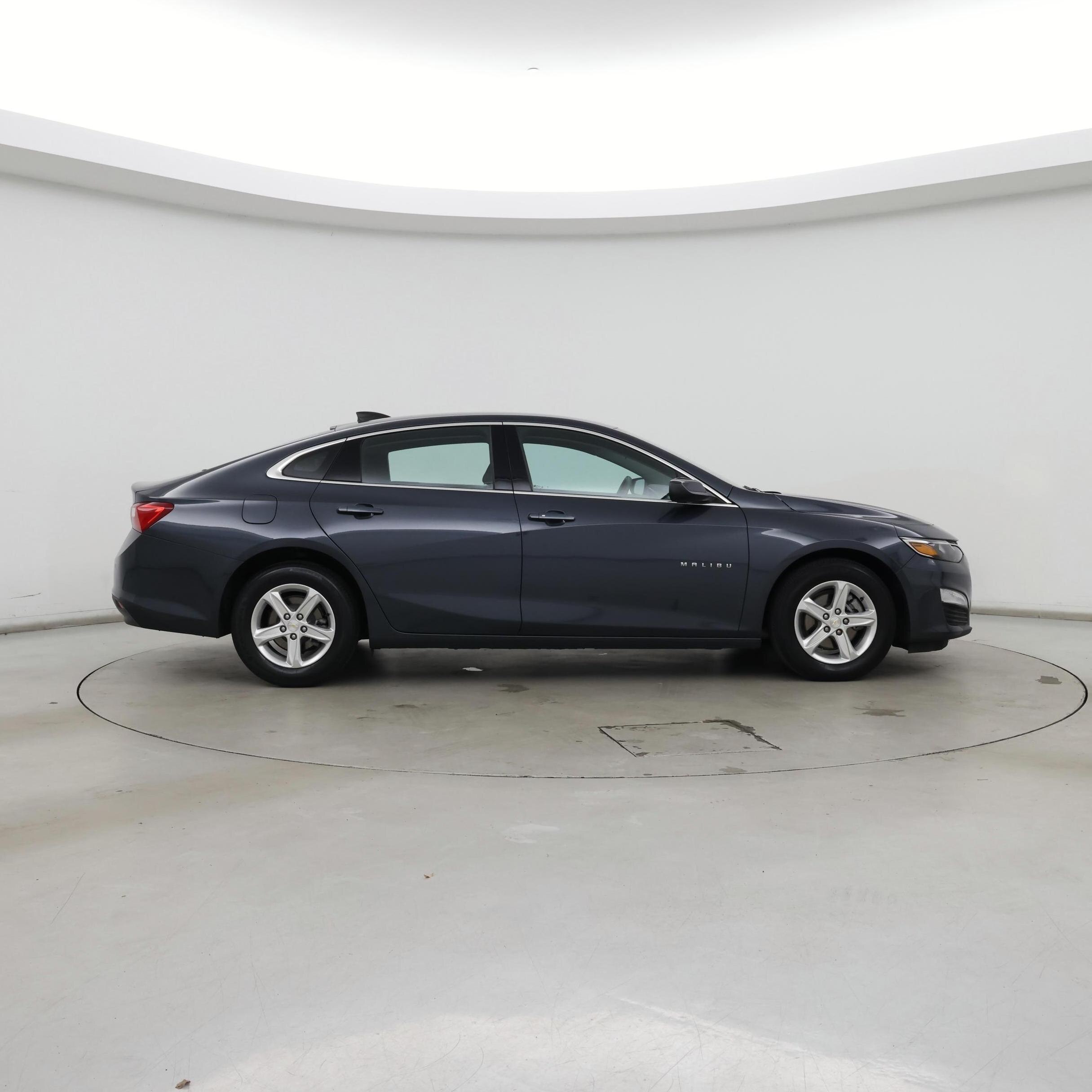 Thumbnail: 2021 Chevrolet Malibu - 7