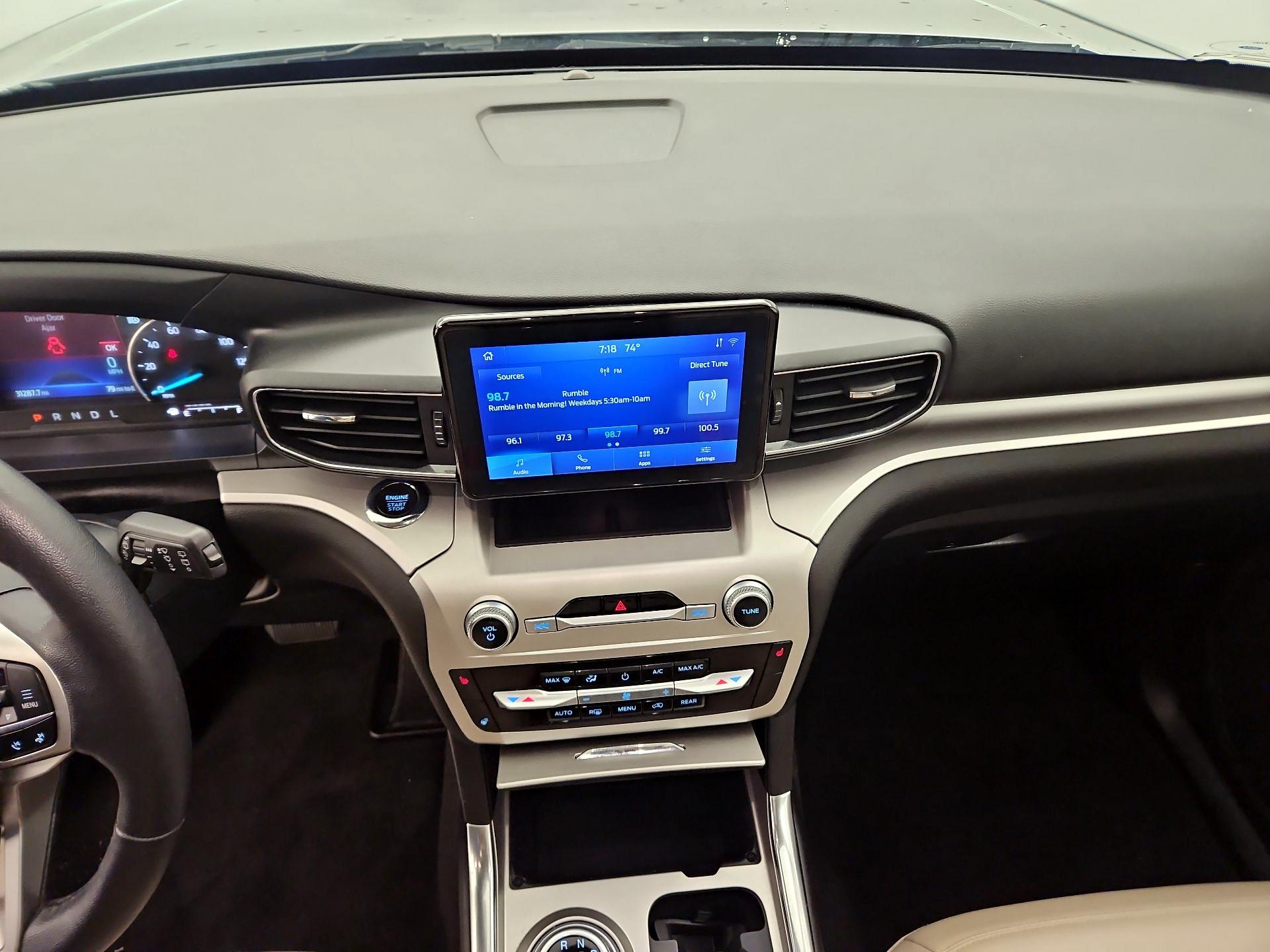 Thumbnail: 2022 Ford Explorer - 9