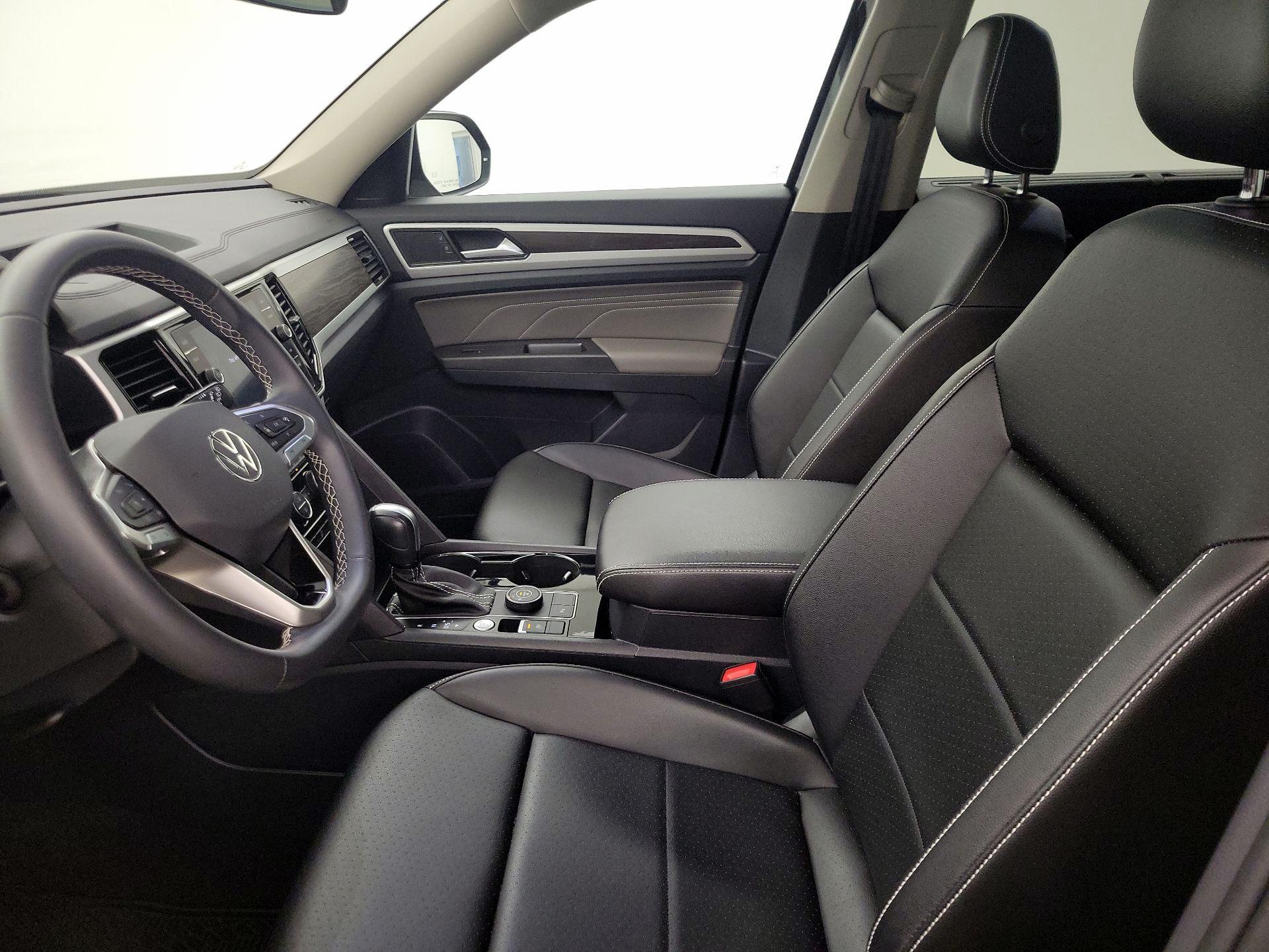 Thumbnail: 2023 Volkswagen Atlas - 11