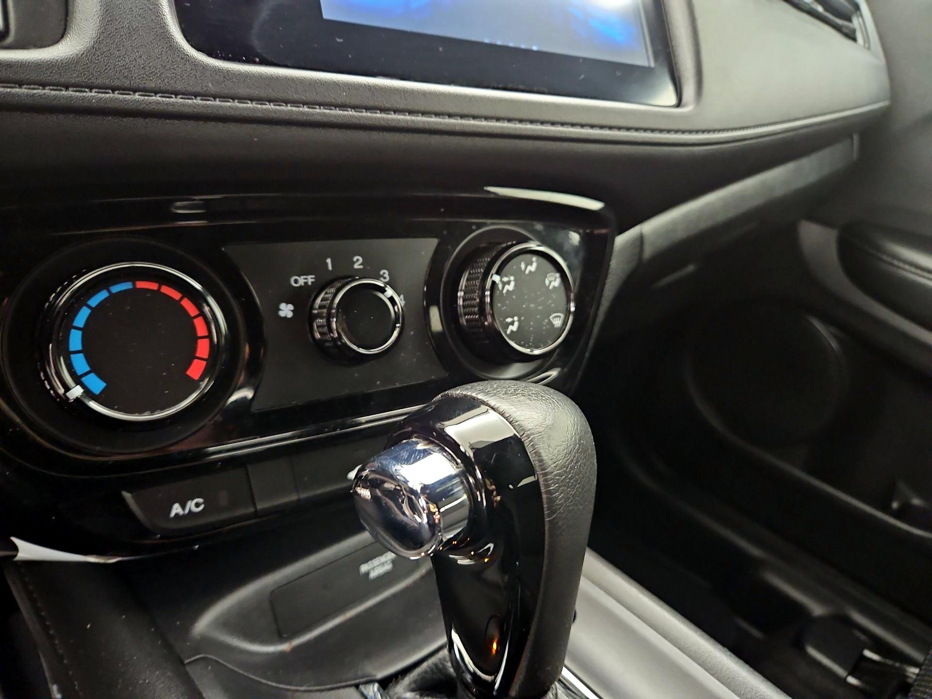 Thumbnail: 2021 Honda HR-V - 16