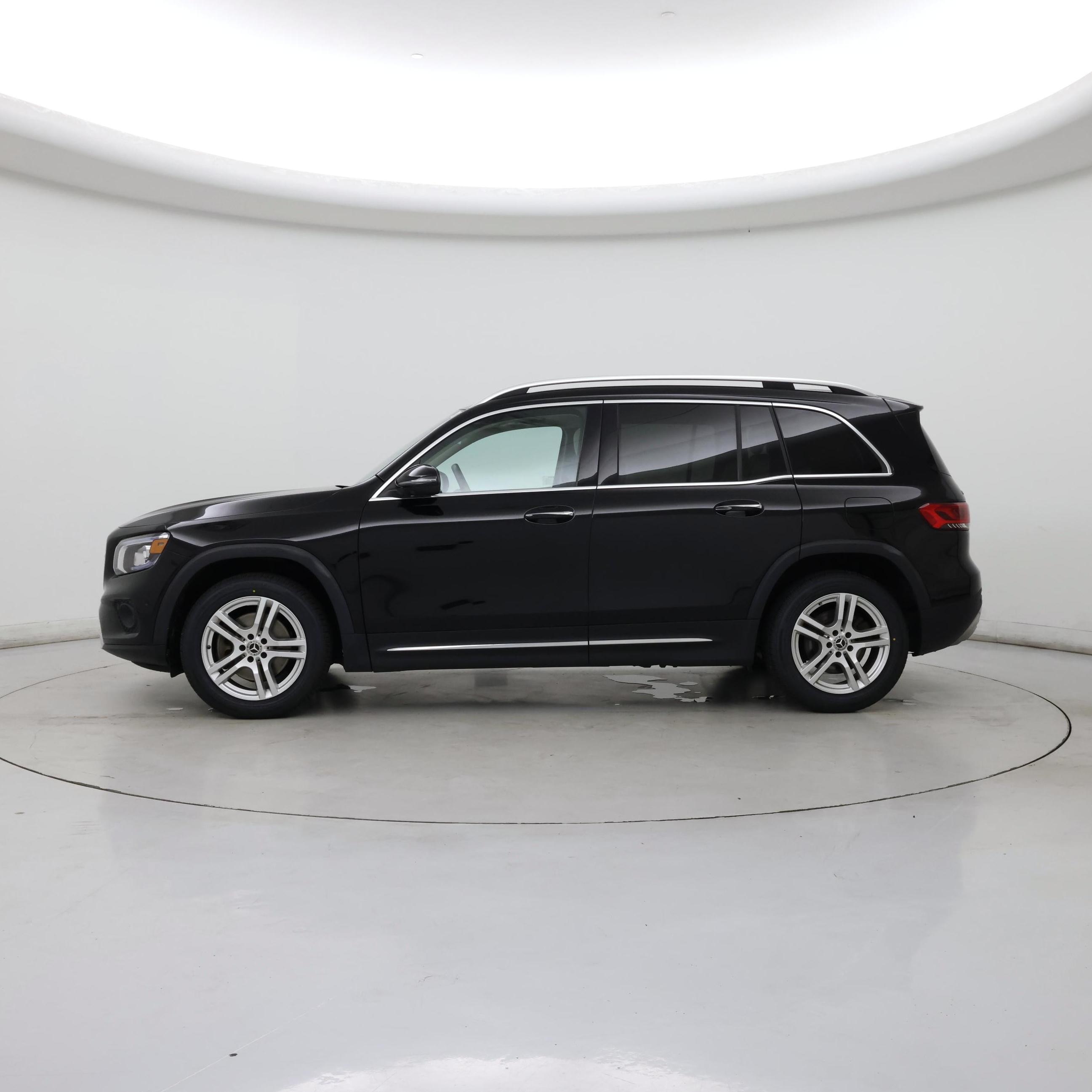 Thumbnail: 2021 Mercedes-Benz GLB - 3