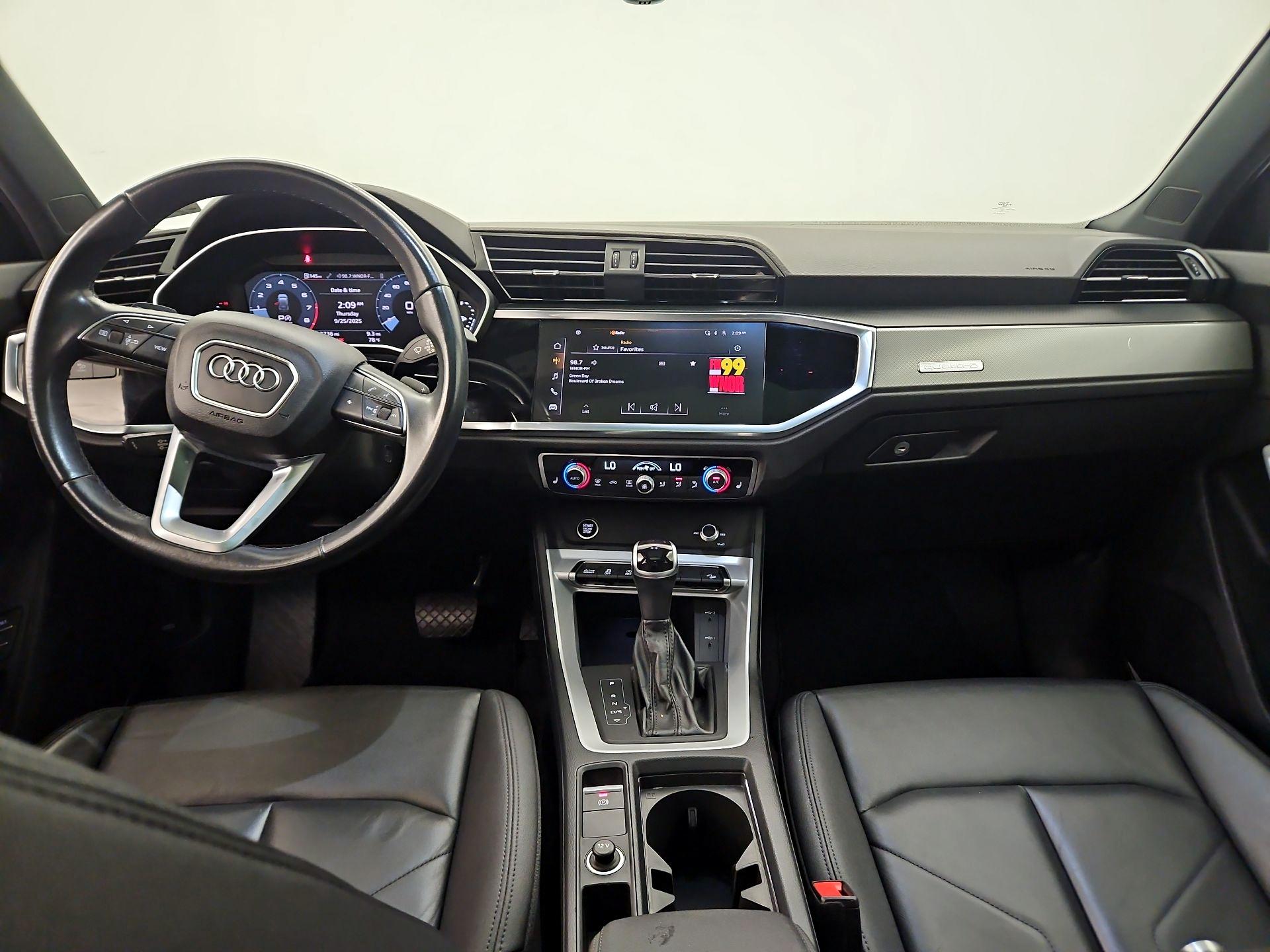 Thumbnail: 2023 Audi Q3 - 9