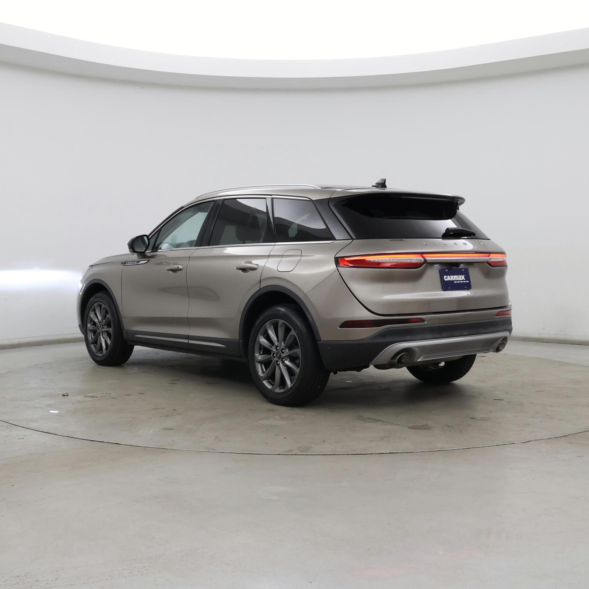 Thumbnail: 2021 Lincoln Corsair - 2