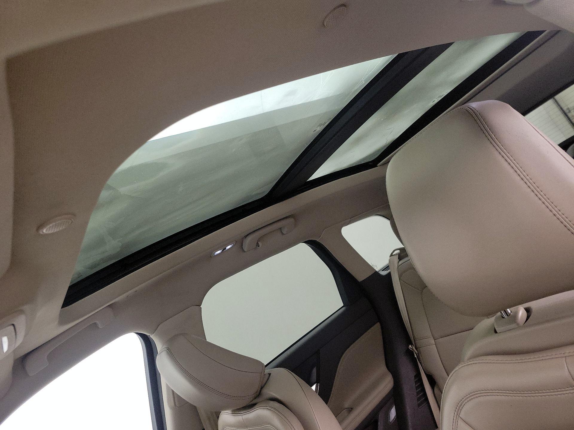 Thumbnail: 2021 Lincoln Corsair - 20