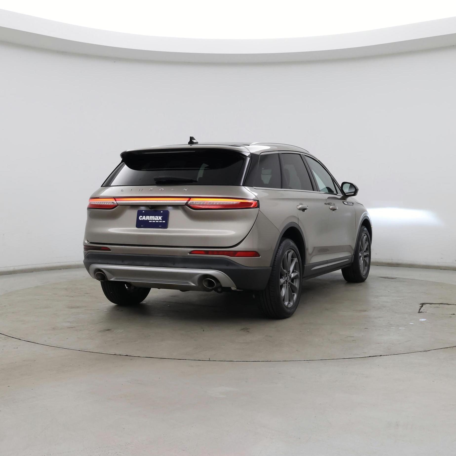 Thumbnail: 2021 Lincoln Corsair - 8