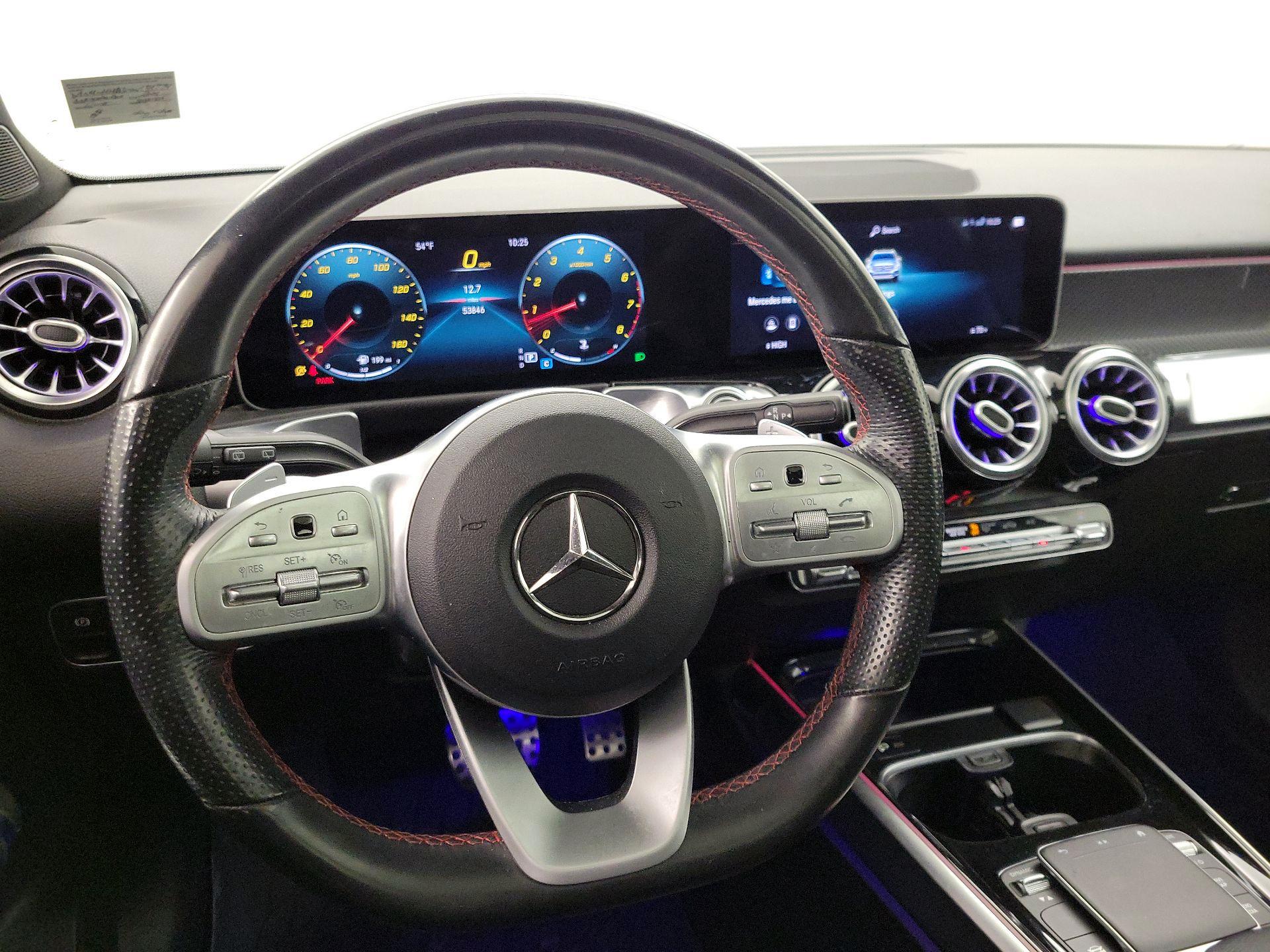 Thumbnail: 2021 Mercedes-Benz GLB - 10