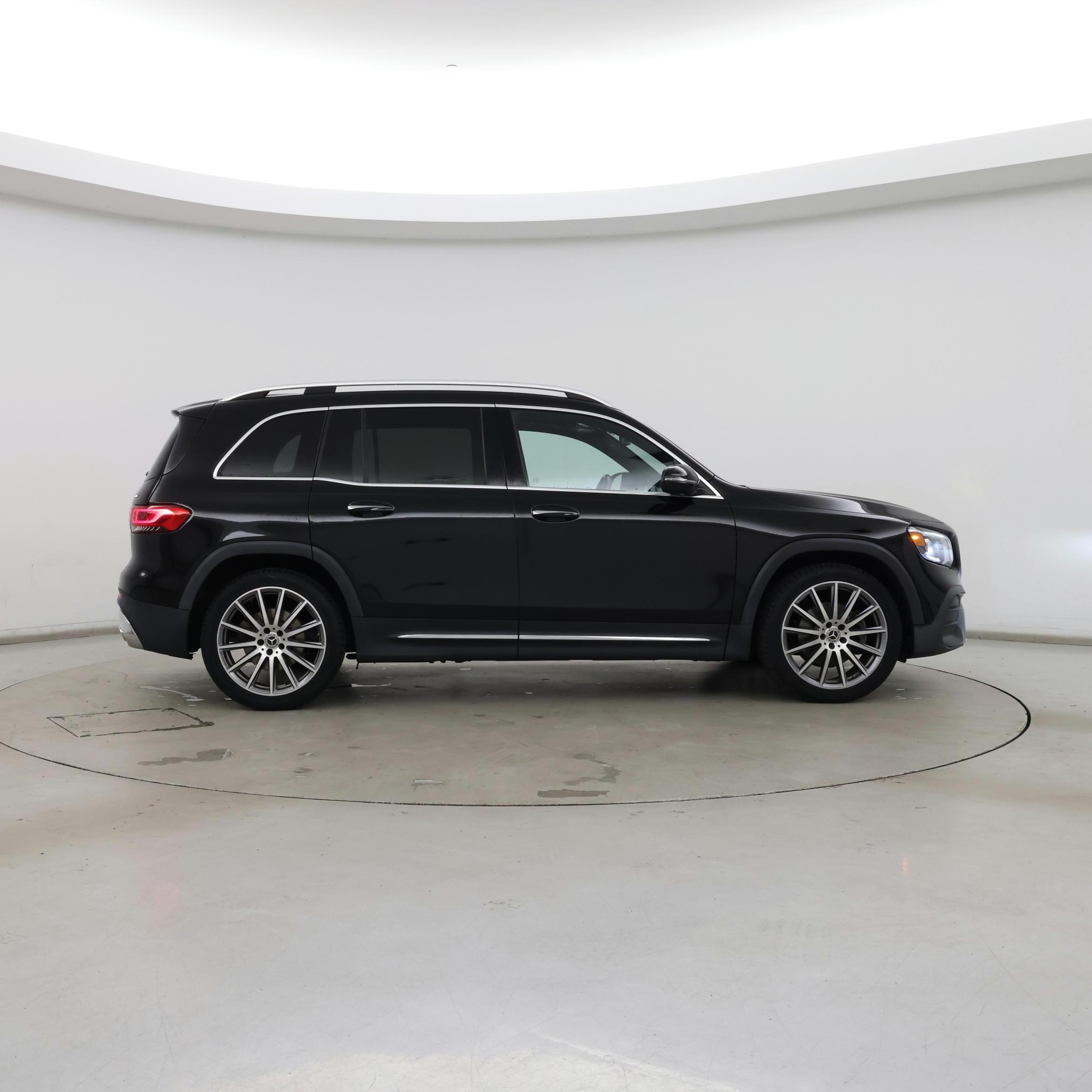 Thumbnail: 2021 Mercedes-Benz GLB - 7