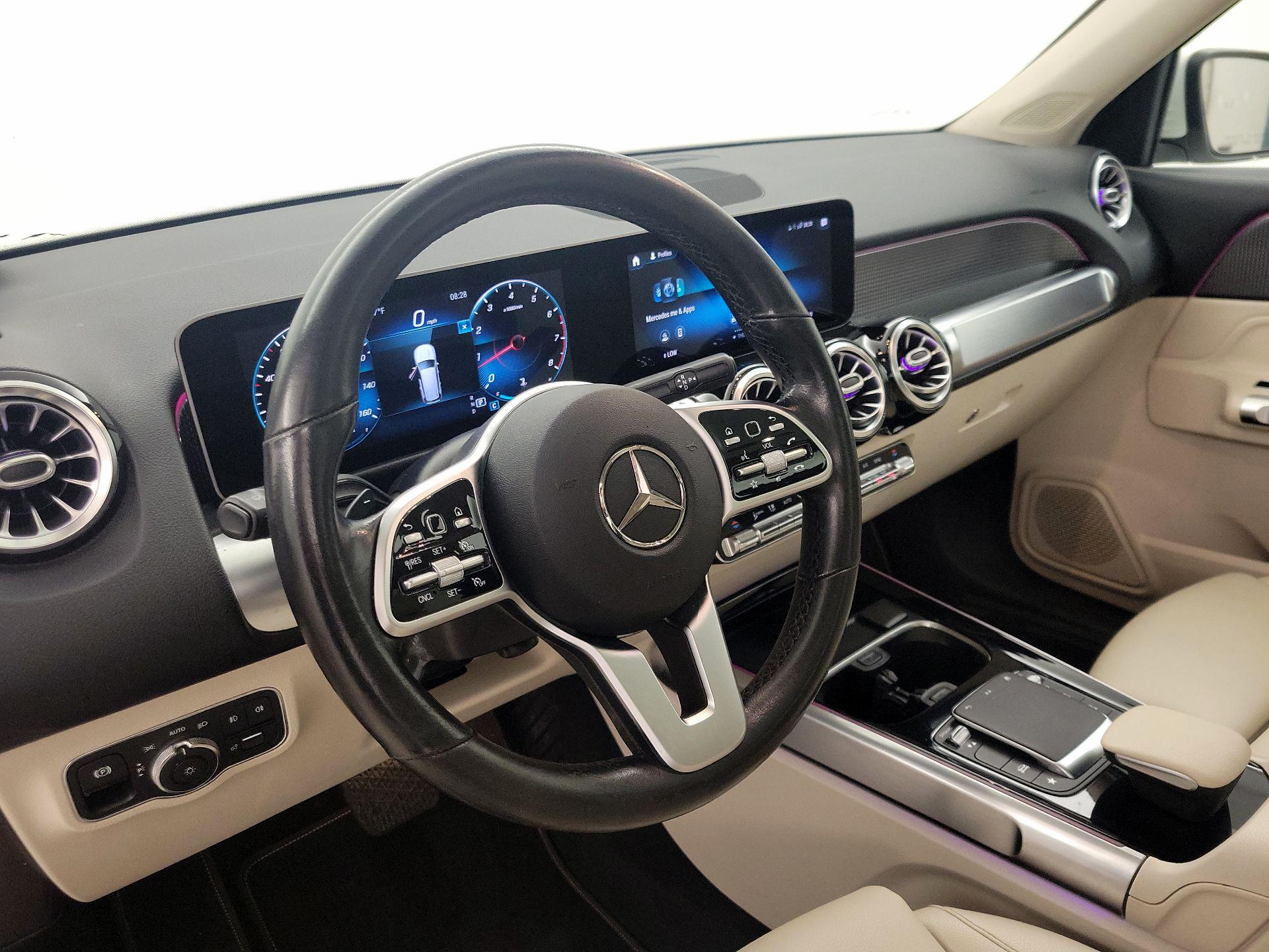 Thumbnail: 2021 Mercedes-Benz GLB - 9