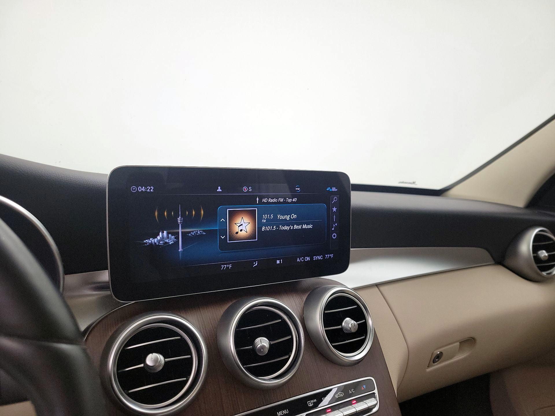 Thumbnail: 2021 Mercedes-Benz C-Class - 16