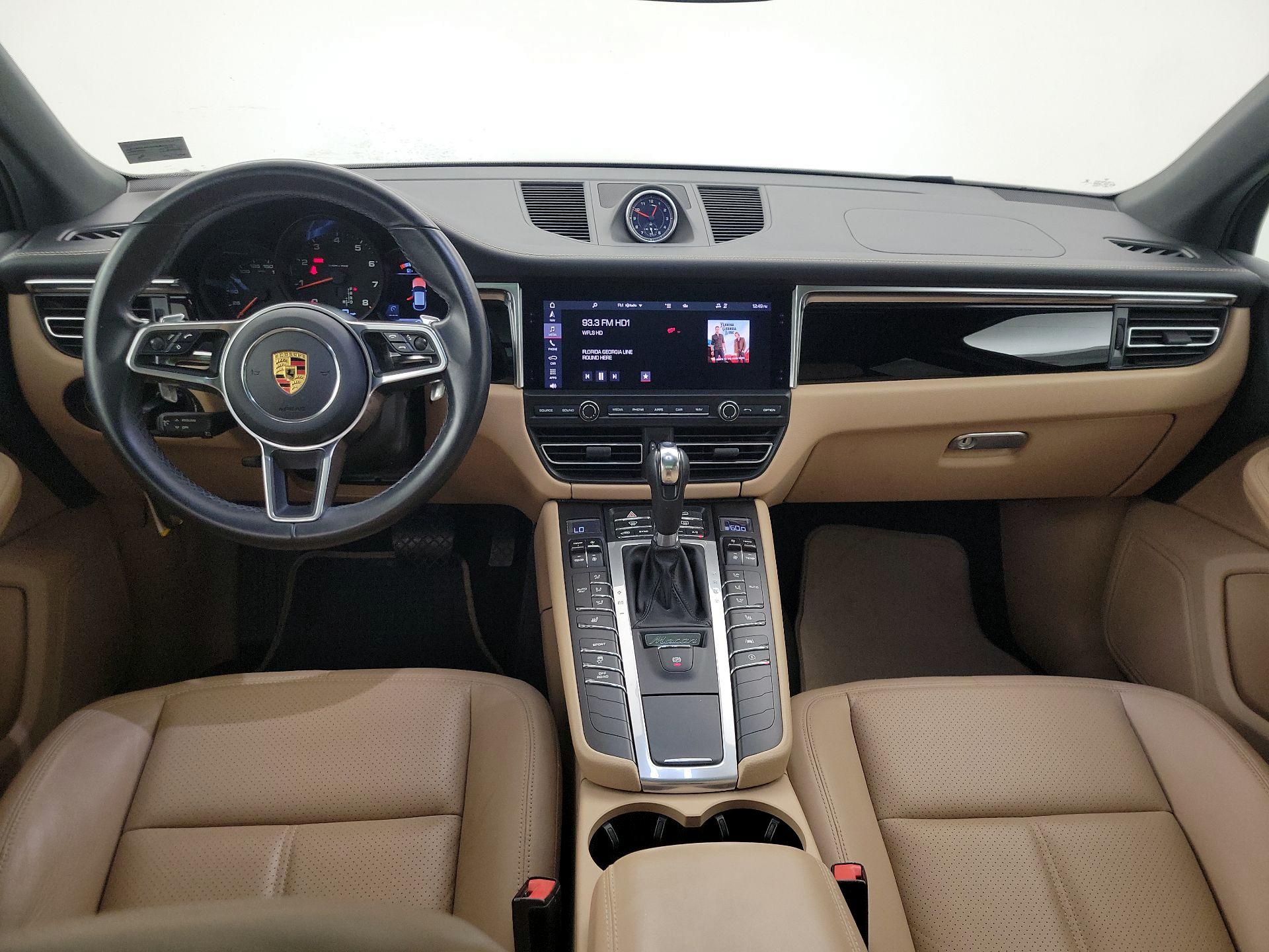 Thumbnail: 2021 Porsche Macan - 9