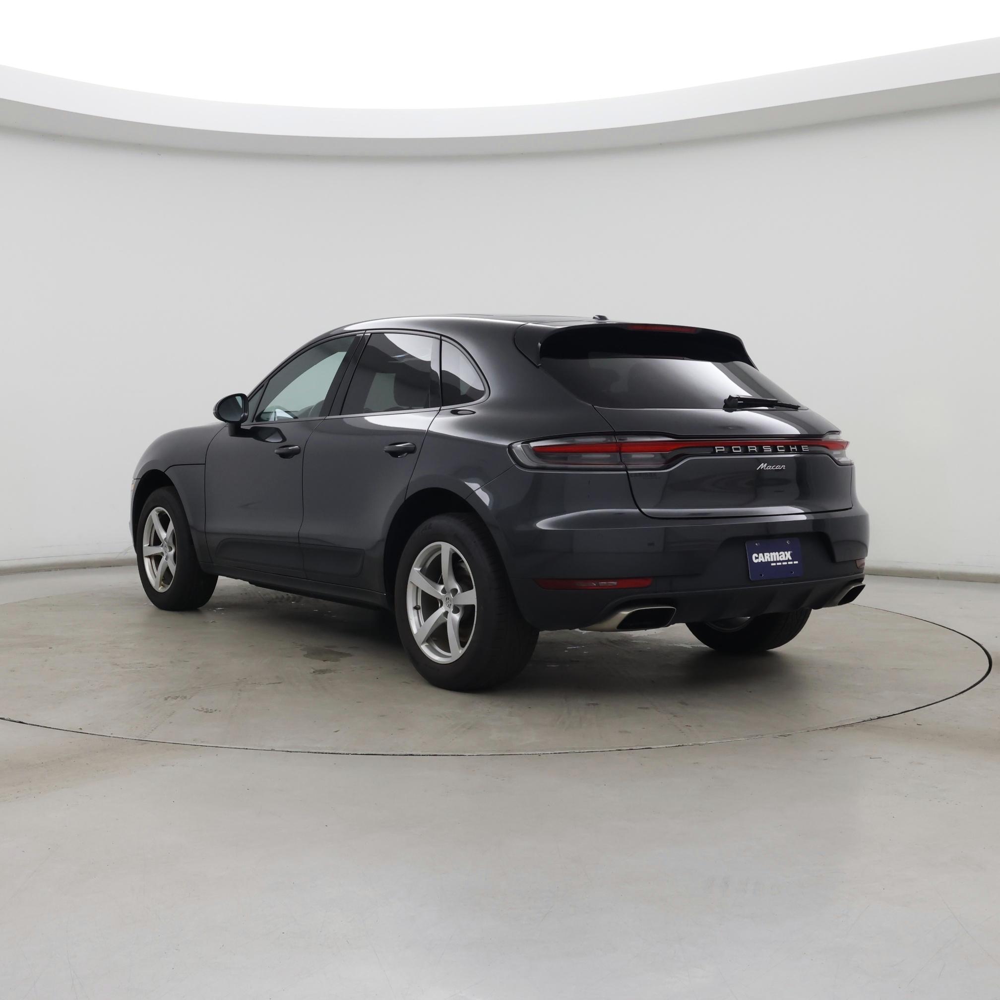 Thumbnail: 2021 Porsche Macan - 2