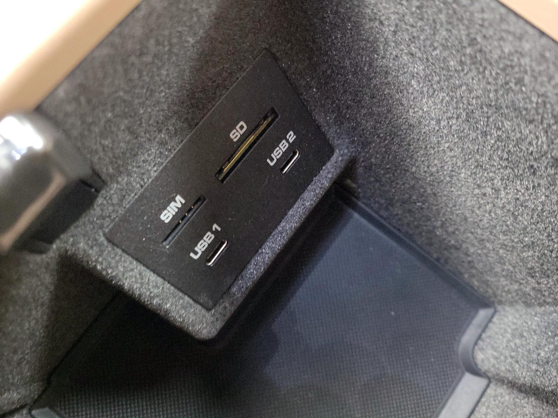 Thumbnail: 2021 Porsche Macan - 19