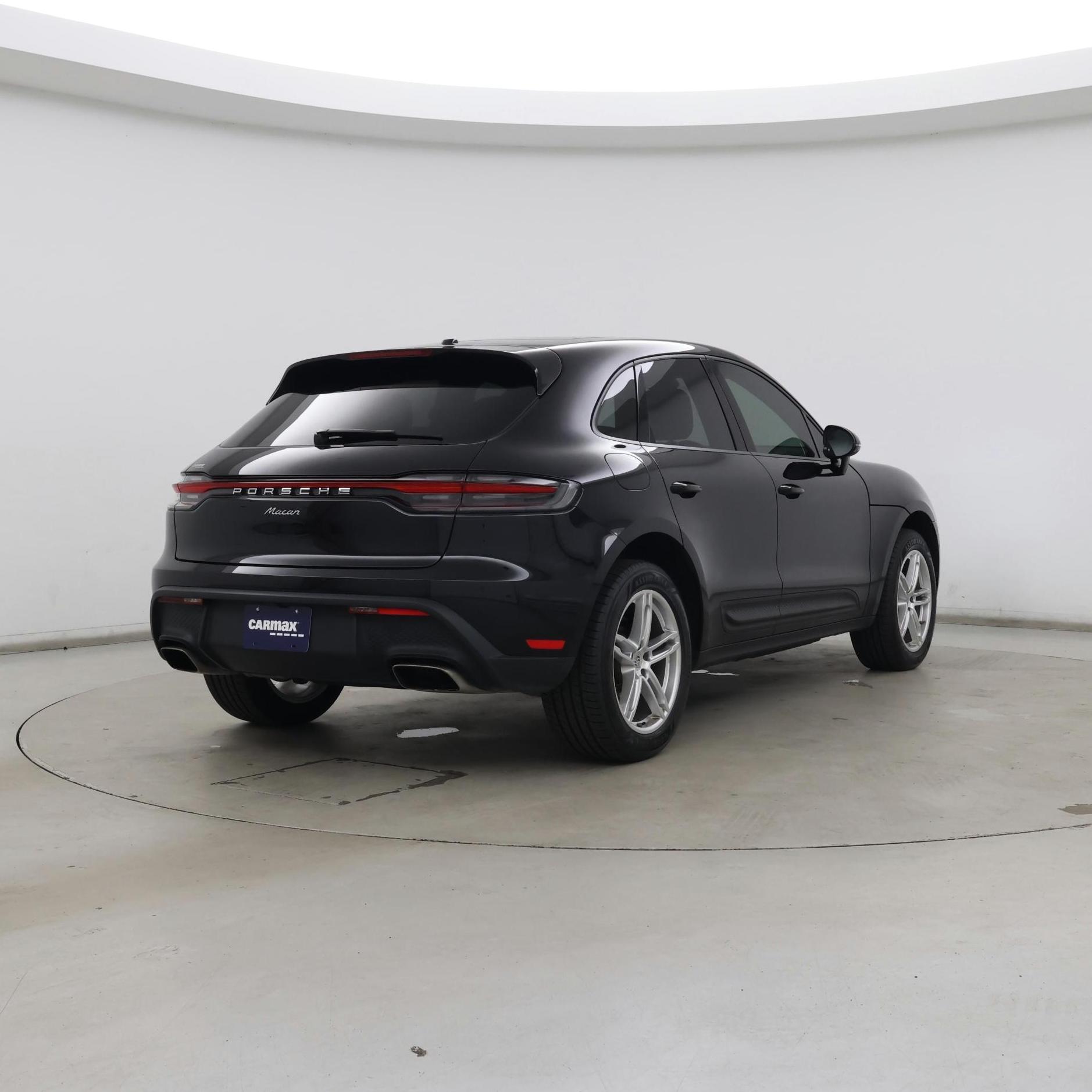 Thumbnail: 2022 Porsche Macan - 8