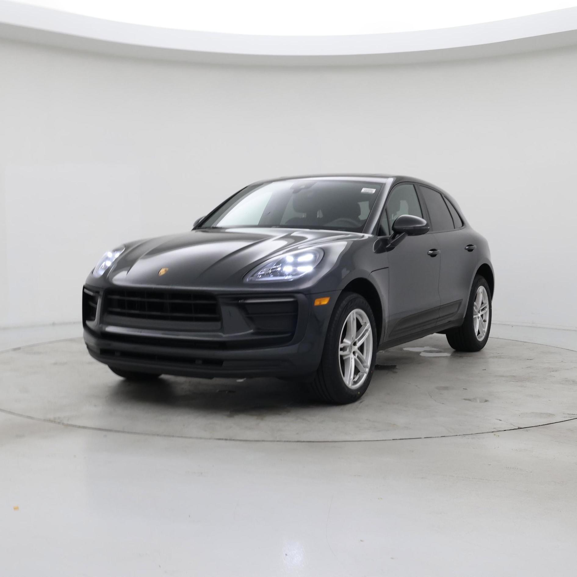 Thumbnail: 2022 Porsche Macan - 4
