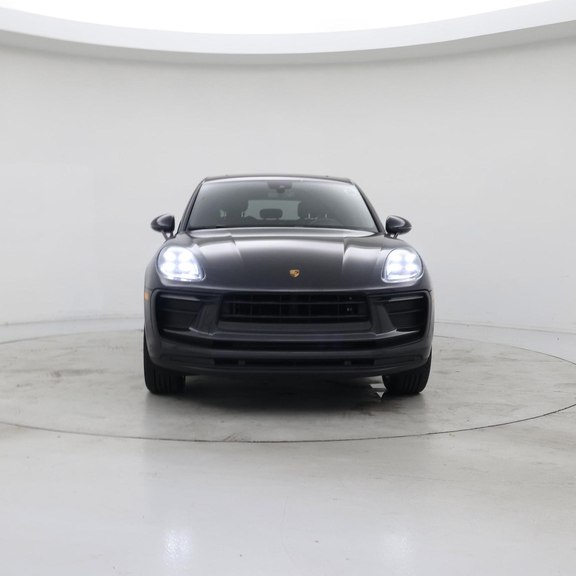 Thumbnail: 2022 Porsche Macan - 5
