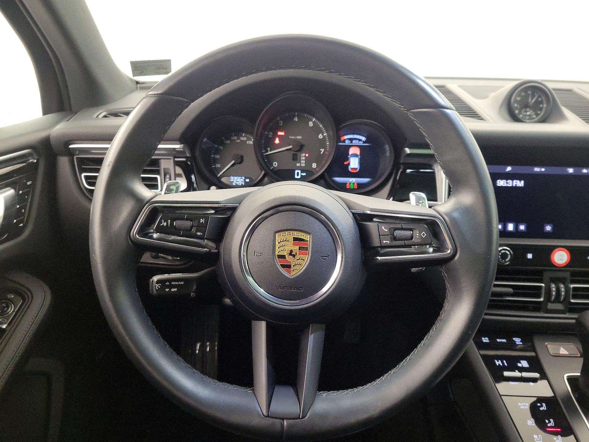 Thumbnail: 2022 Porsche Macan - 10