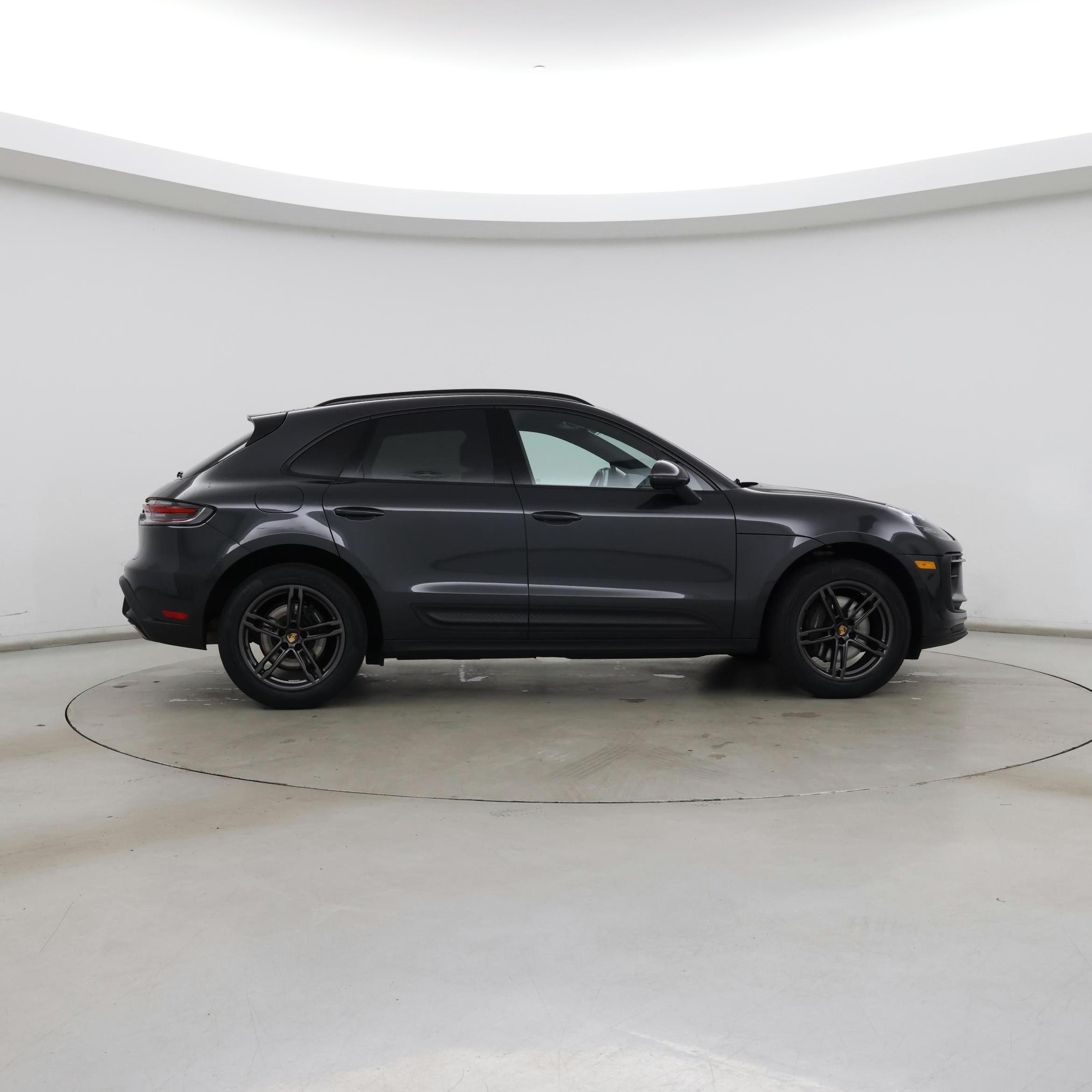 Thumbnail: 2022 Porsche Macan - 7