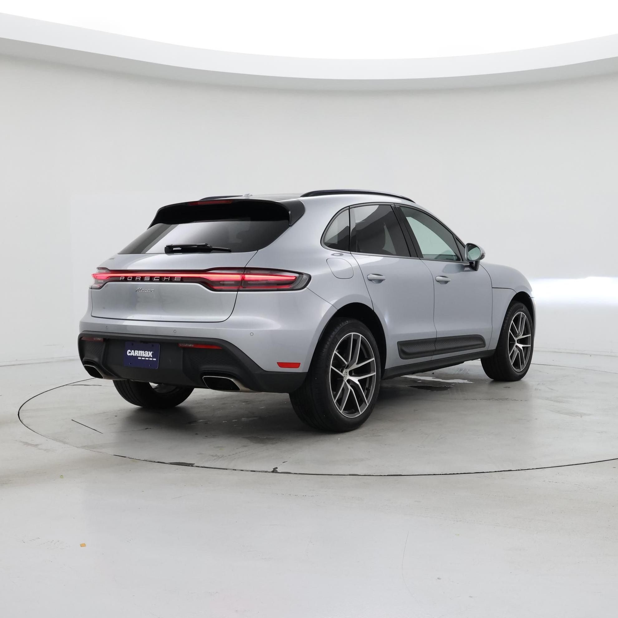Thumbnail: 2022 Porsche Macan - 8