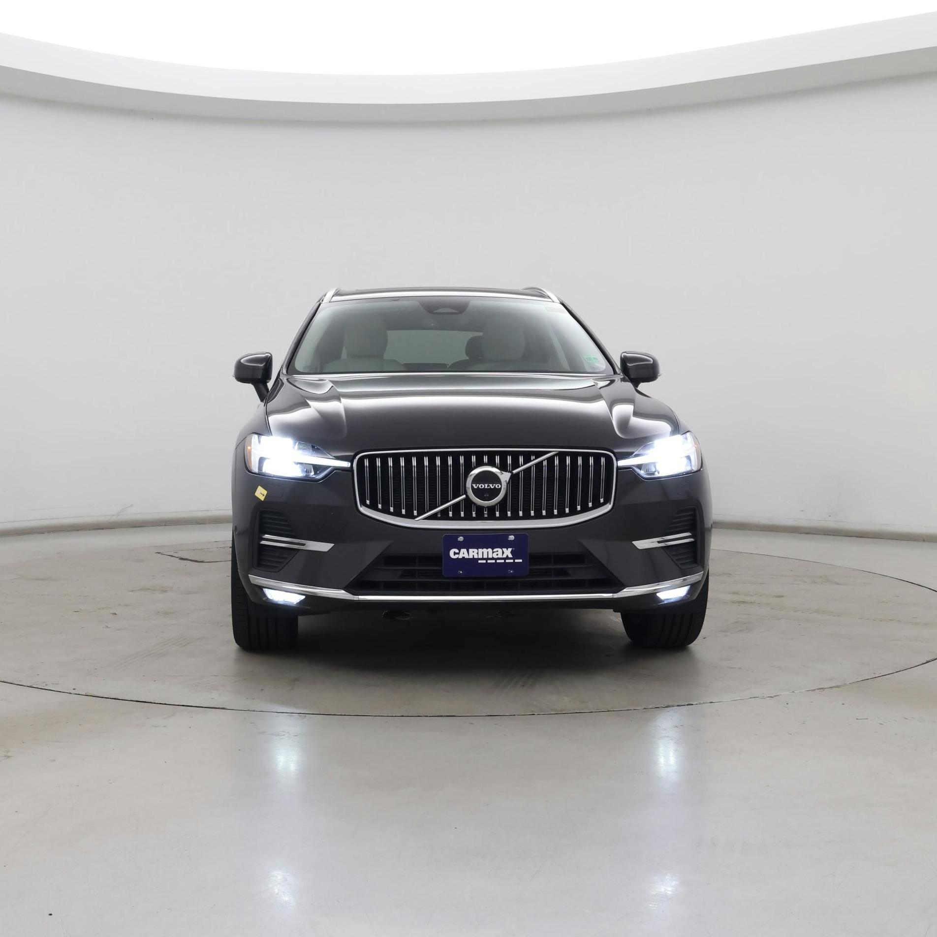 Thumbnail: 2022 Volvo XC60 - 5