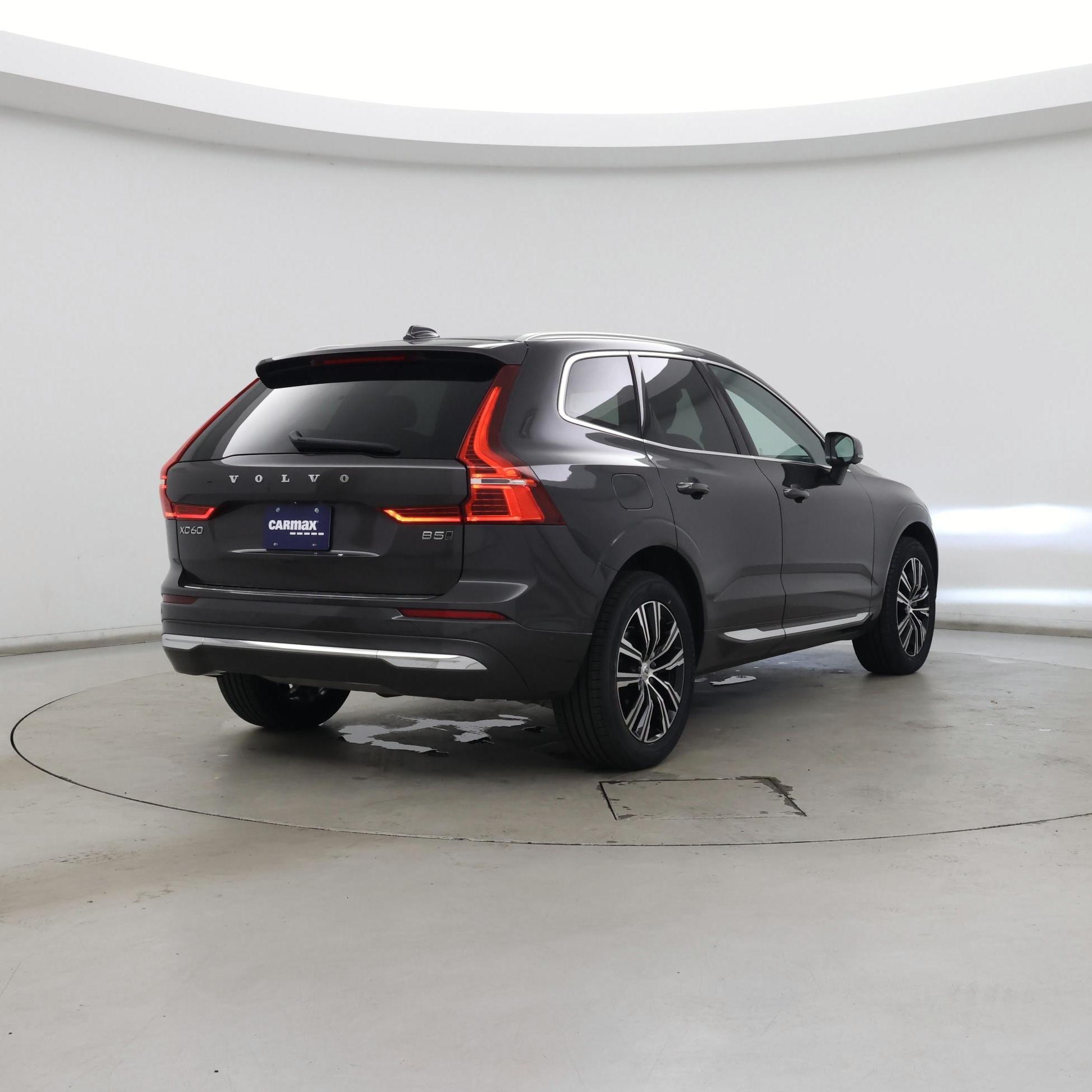 Thumbnail: 2022 Volvo XC60 - 8