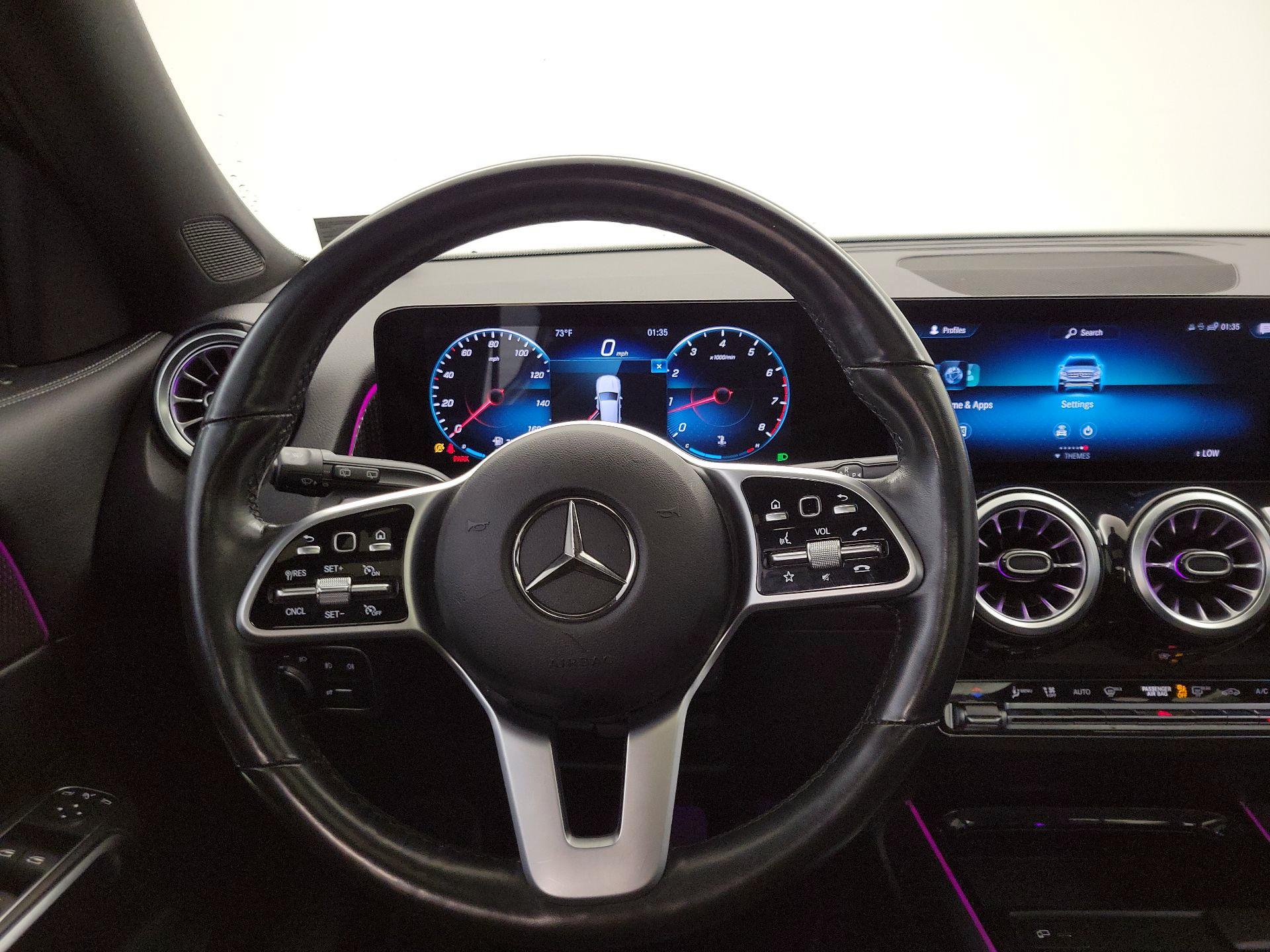 Thumbnail: 2022 Mercedes-Benz GLB - 10