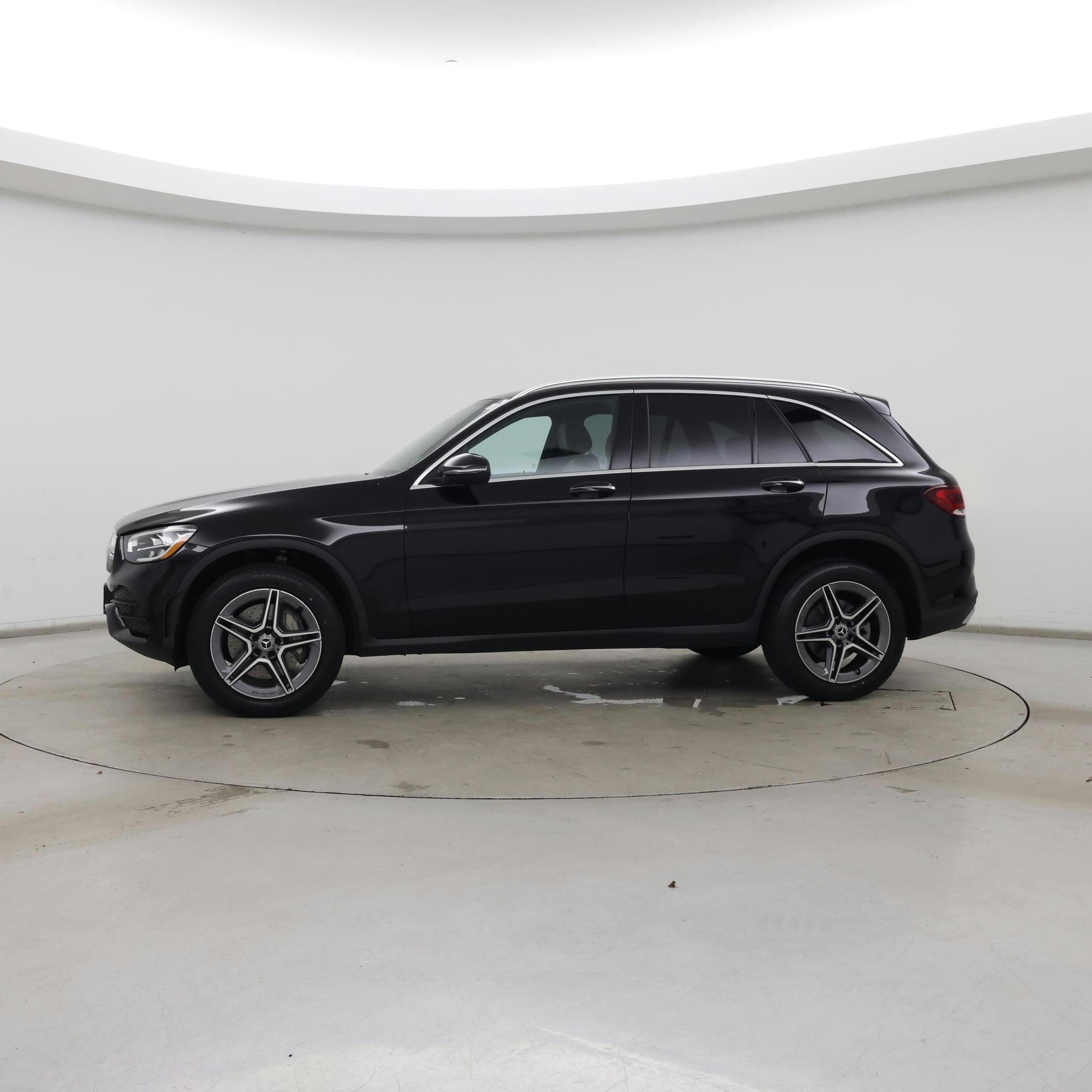 Thumbnail: 2022 Mercedes-Benz GLC - 3