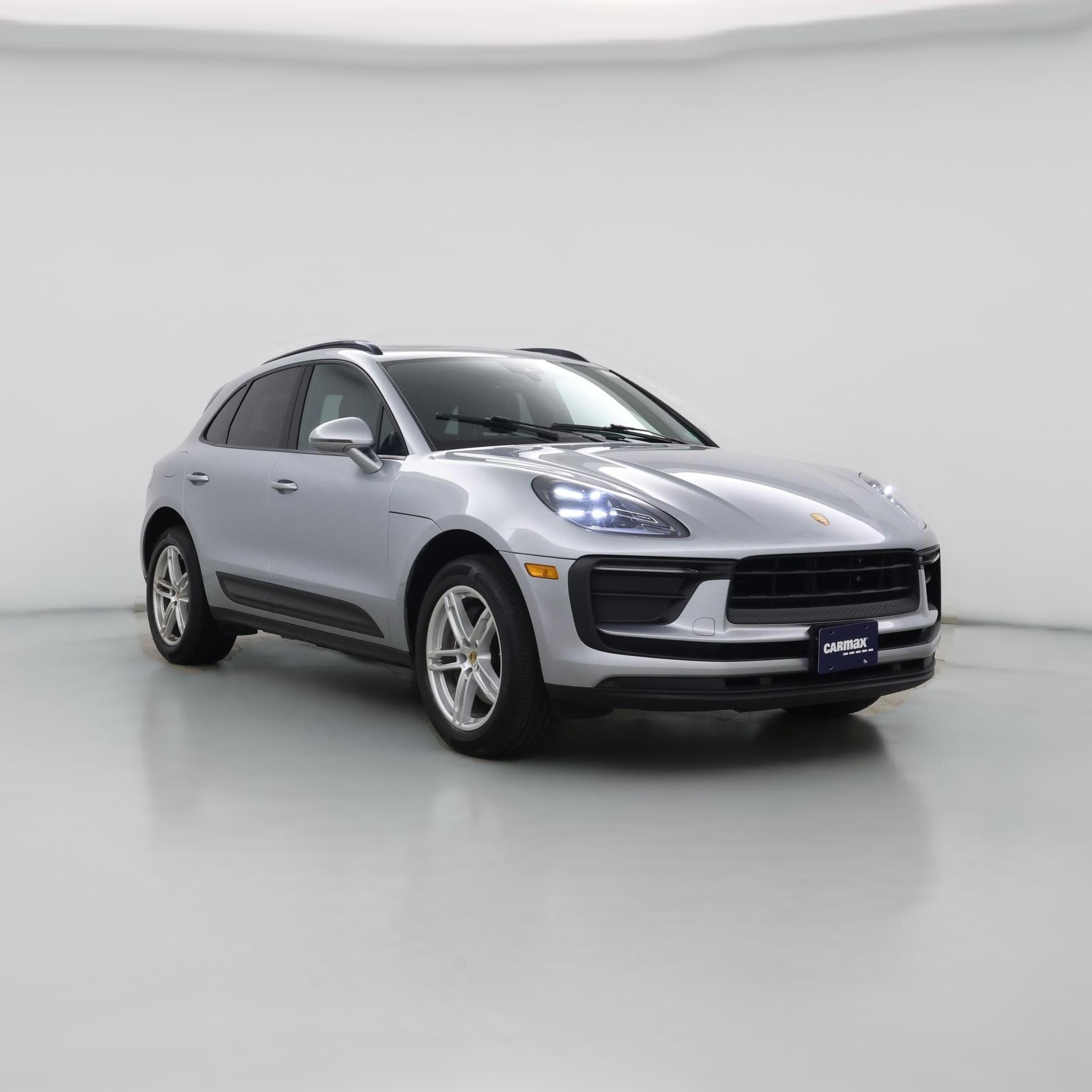 Thumbnail: 2022 Porsche Macan - 1