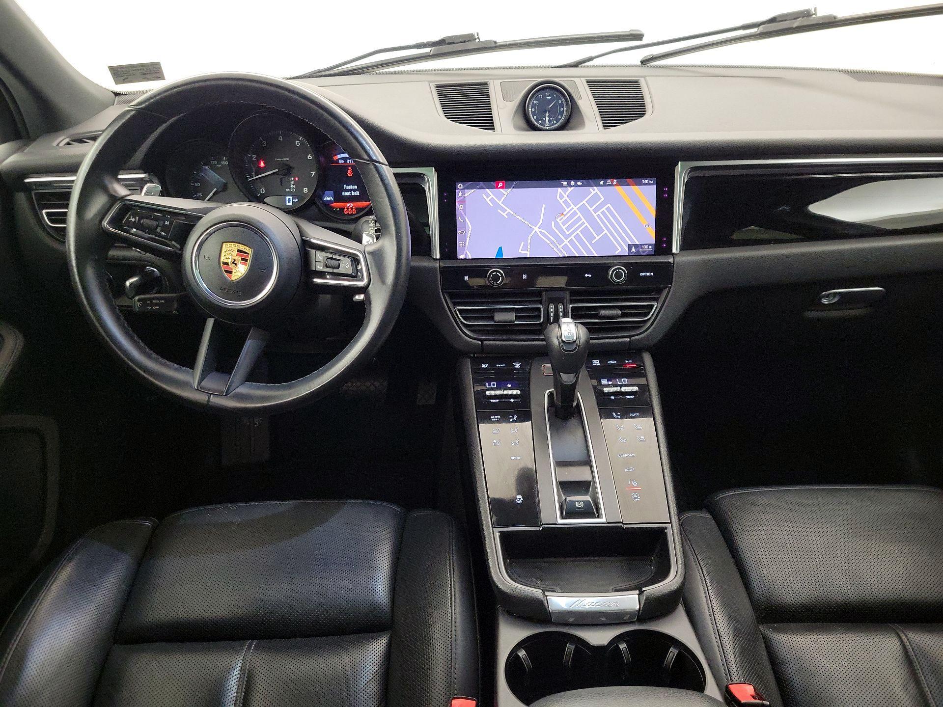 Thumbnail: 2022 Porsche Macan - 9