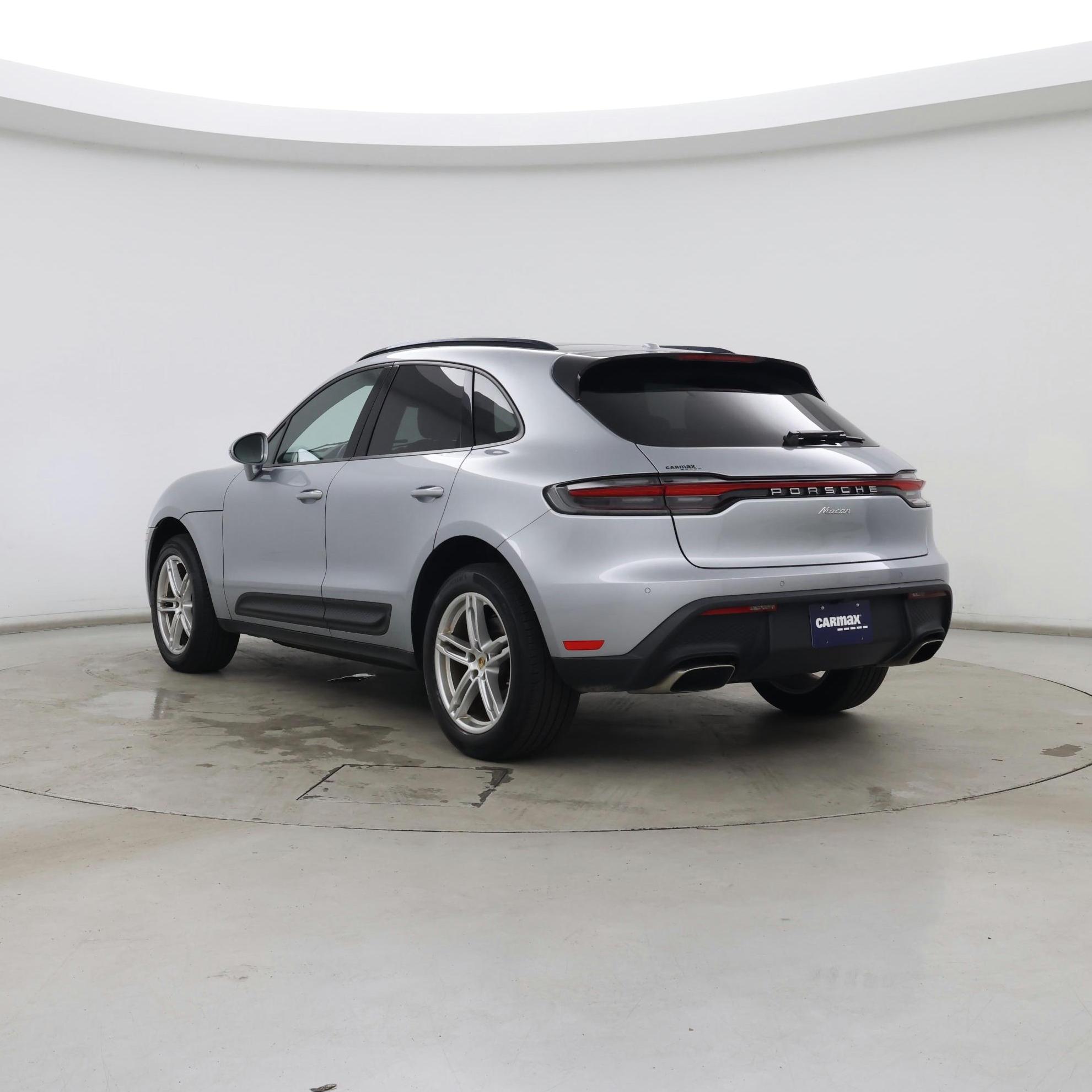 Thumbnail: 2022 Porsche Macan - 2
