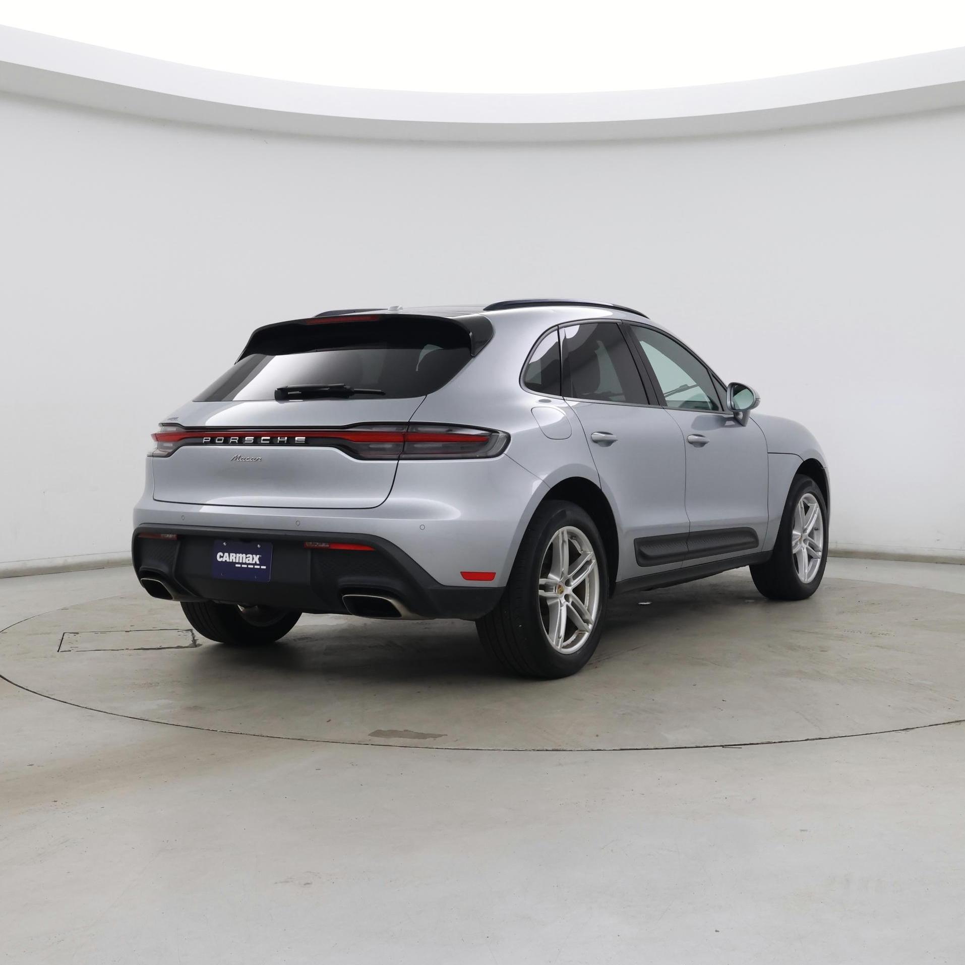 Thumbnail: 2022 Porsche Macan - 8