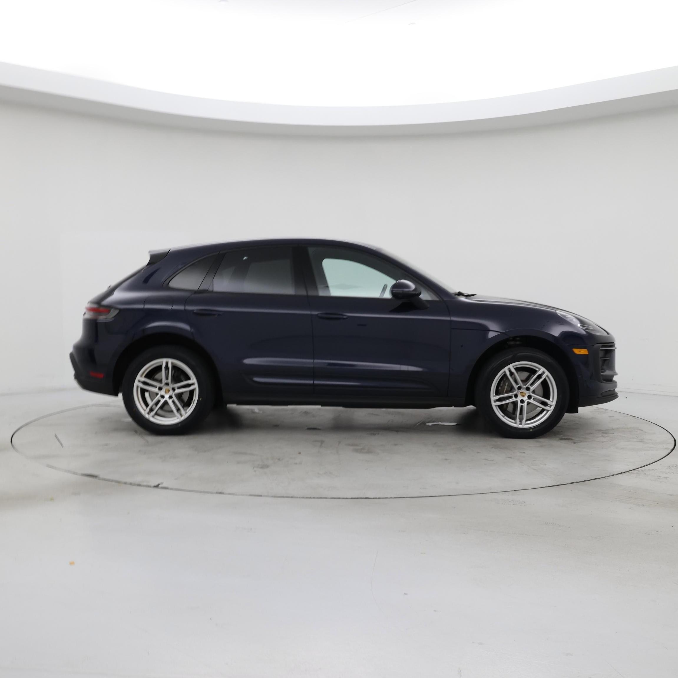 Thumbnail: 2022 Porsche Macan - 7