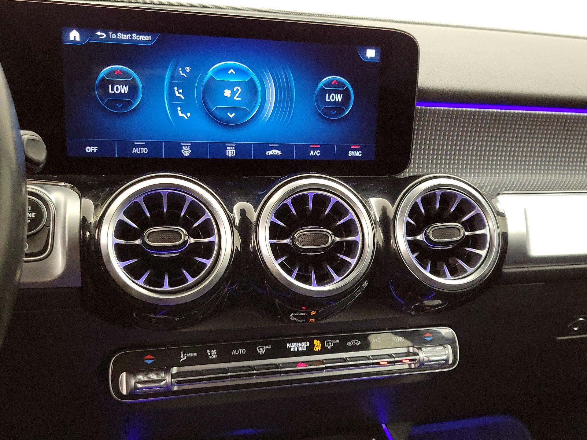 Thumbnail: 2022 Mercedes-Benz GLB - 17