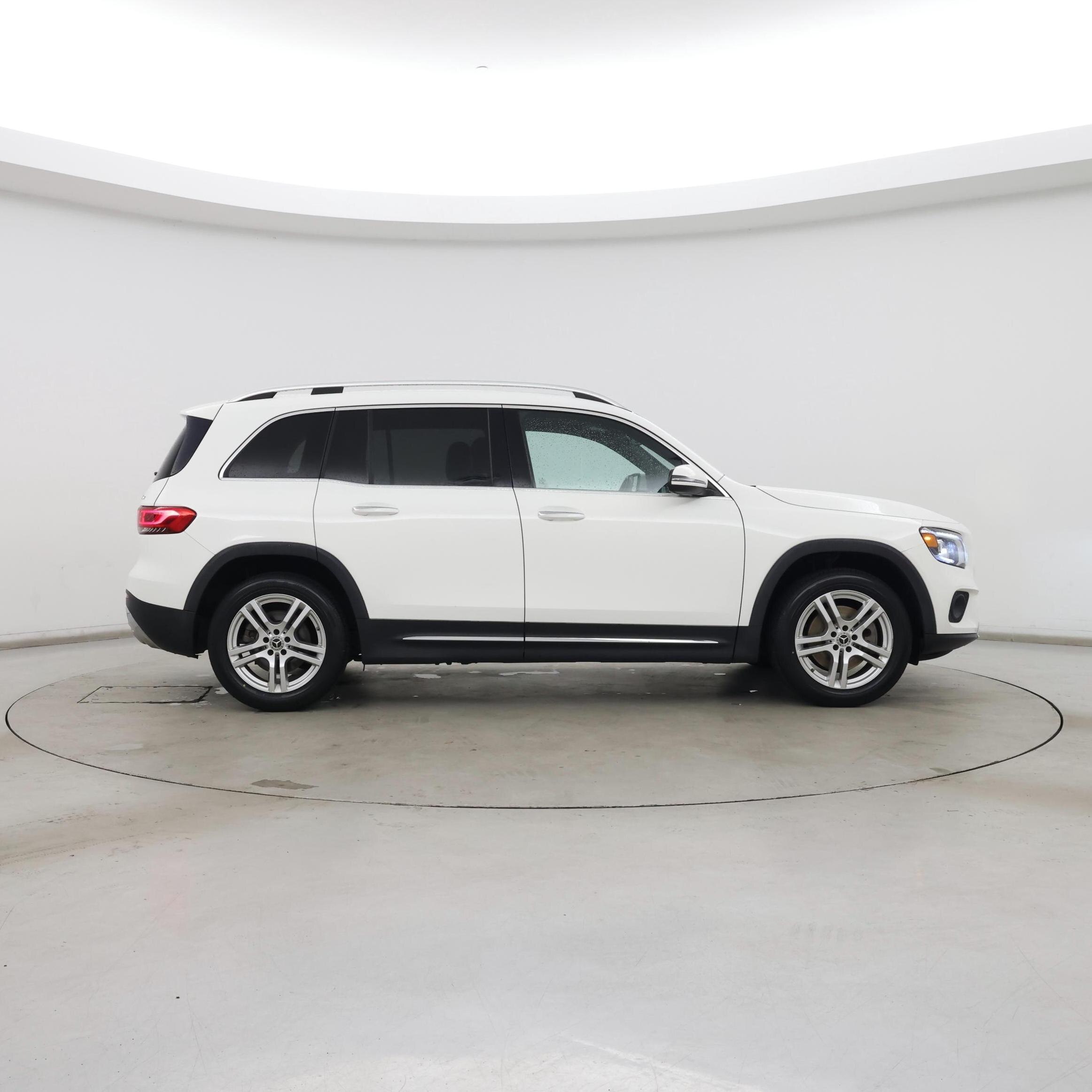 Thumbnail: 2021 Mercedes-Benz GLB - 7