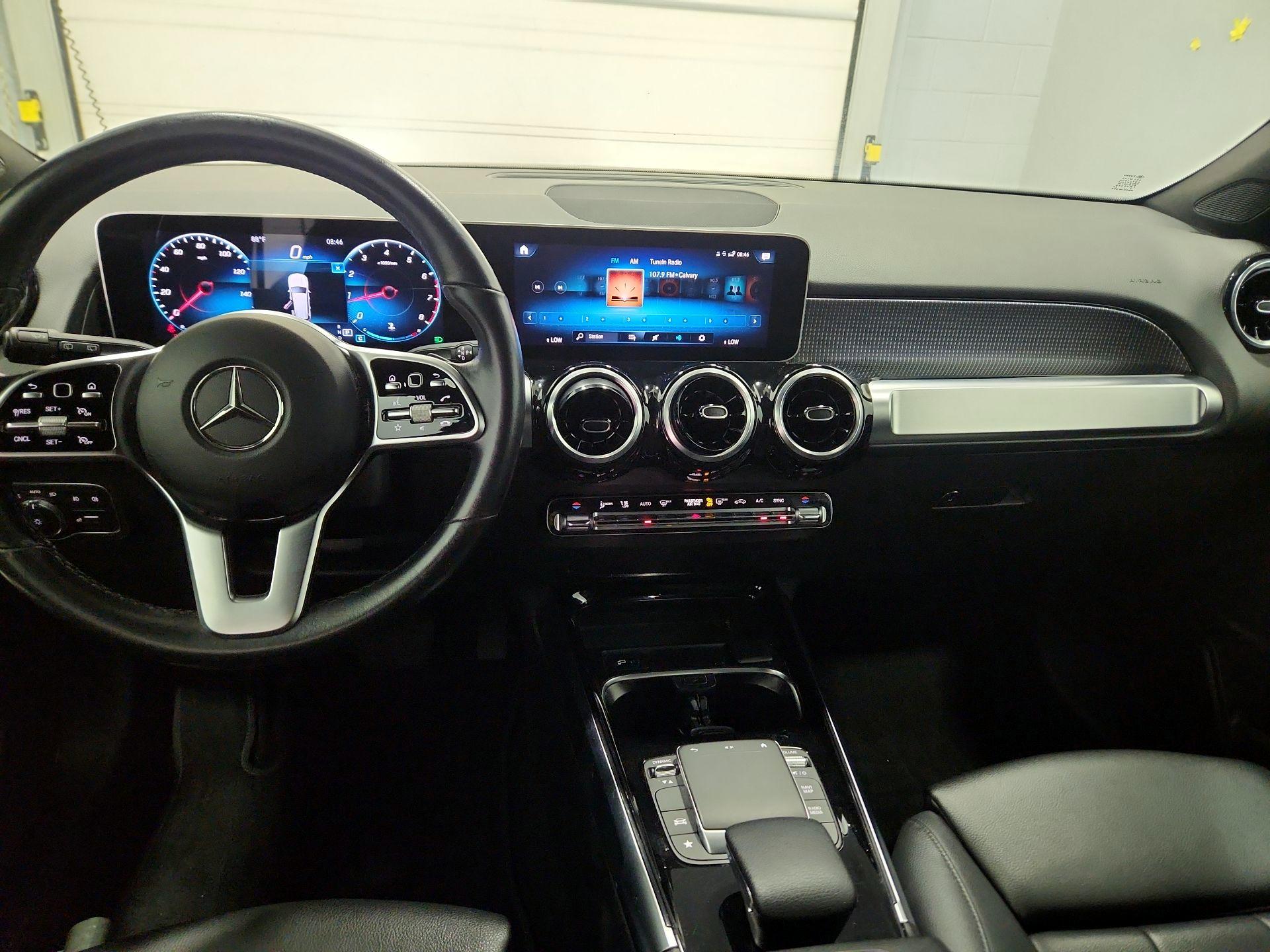 Thumbnail: 2021 Mercedes-Benz GLB - 9