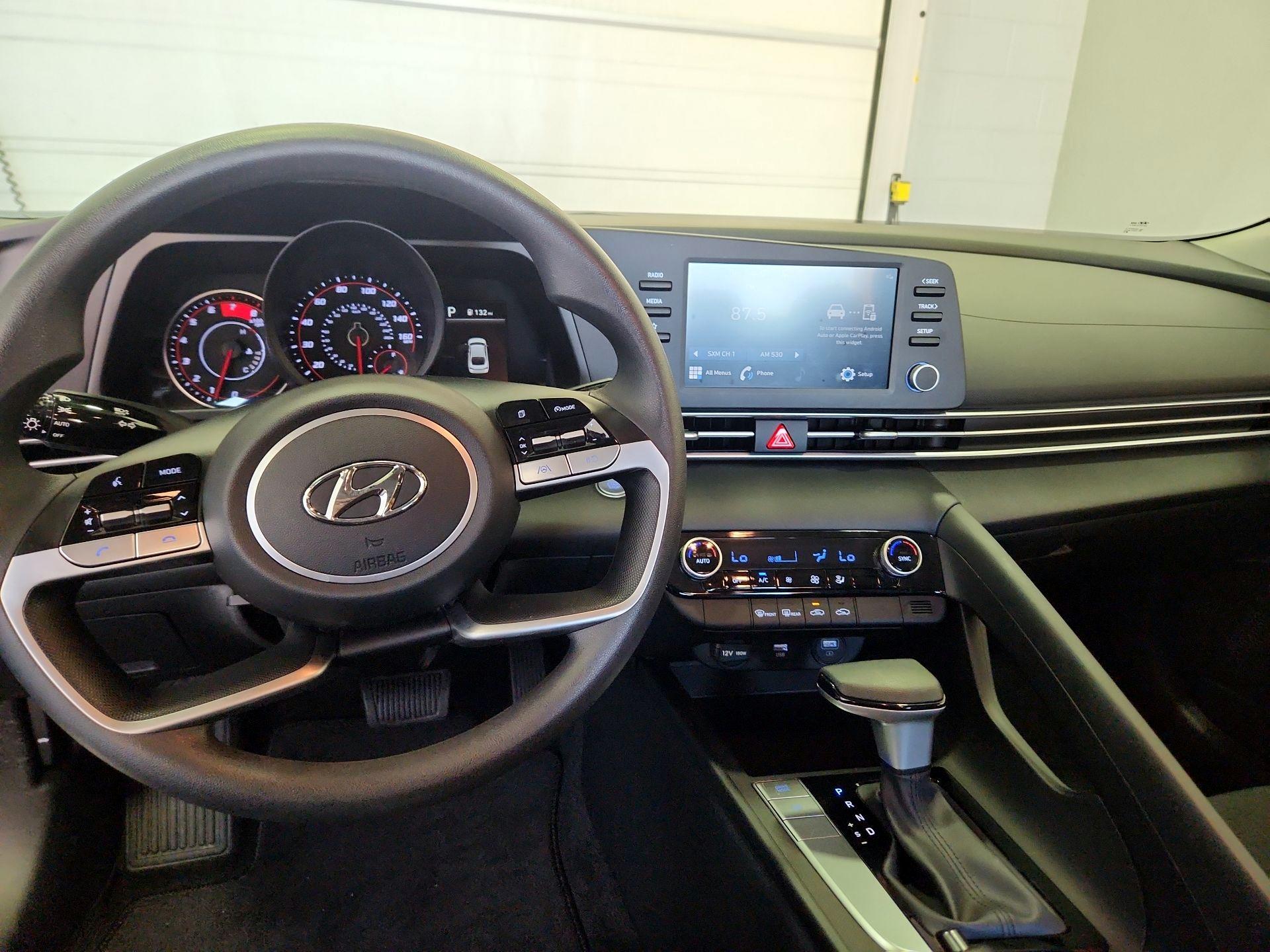 Thumbnail: 2023 Hyundai Elantra - 9