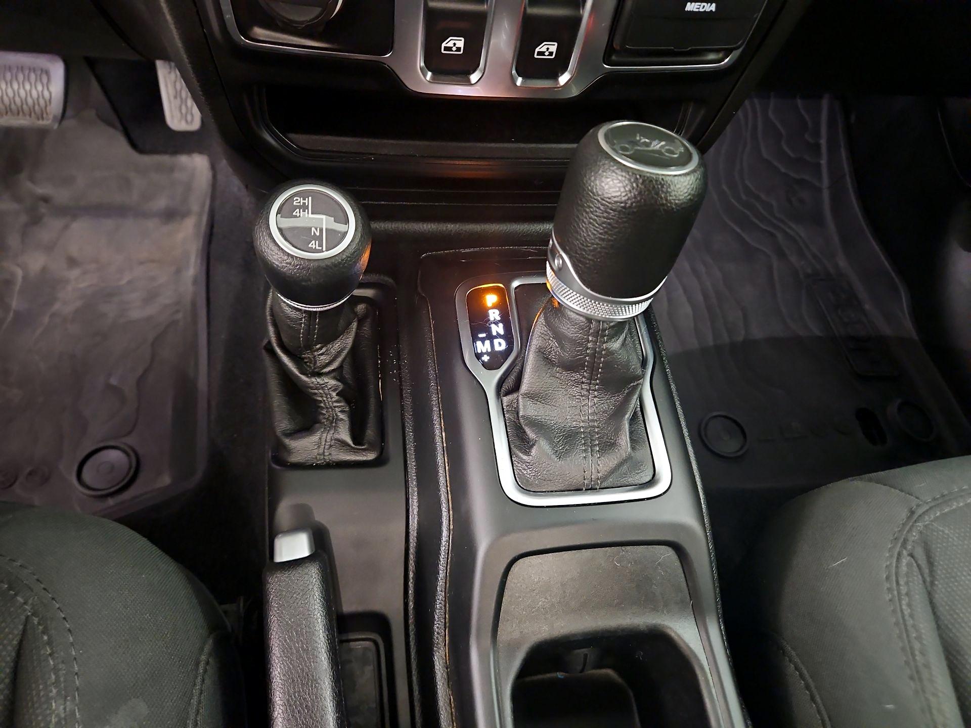 Thumbnail: 2020 Jeep Wrangler - 17