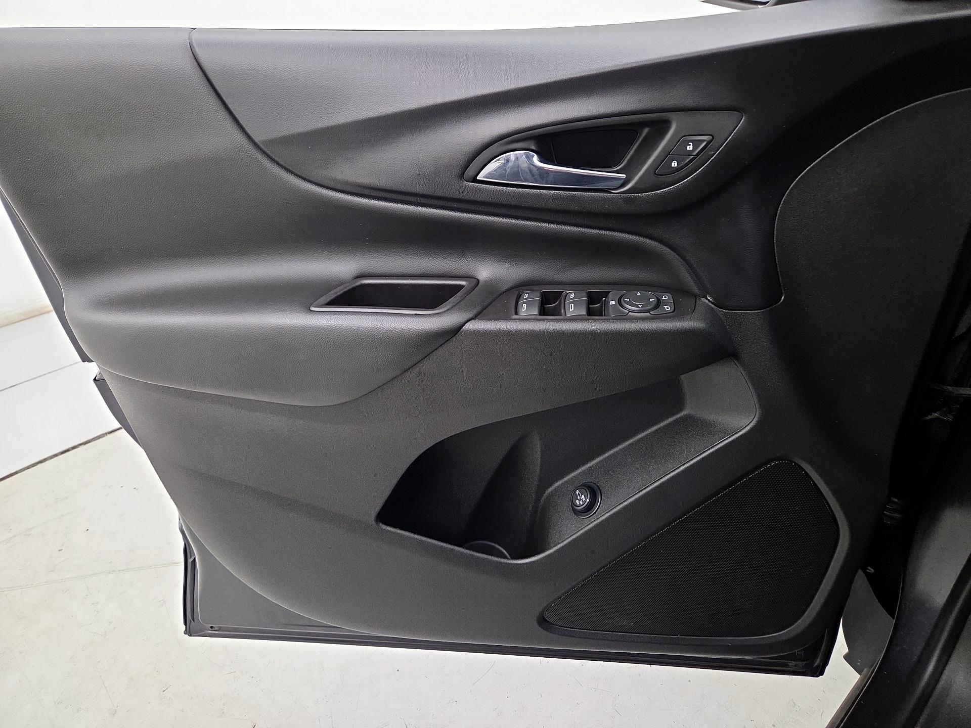 Thumbnail: 2022 Chevrolet Equinox - 12