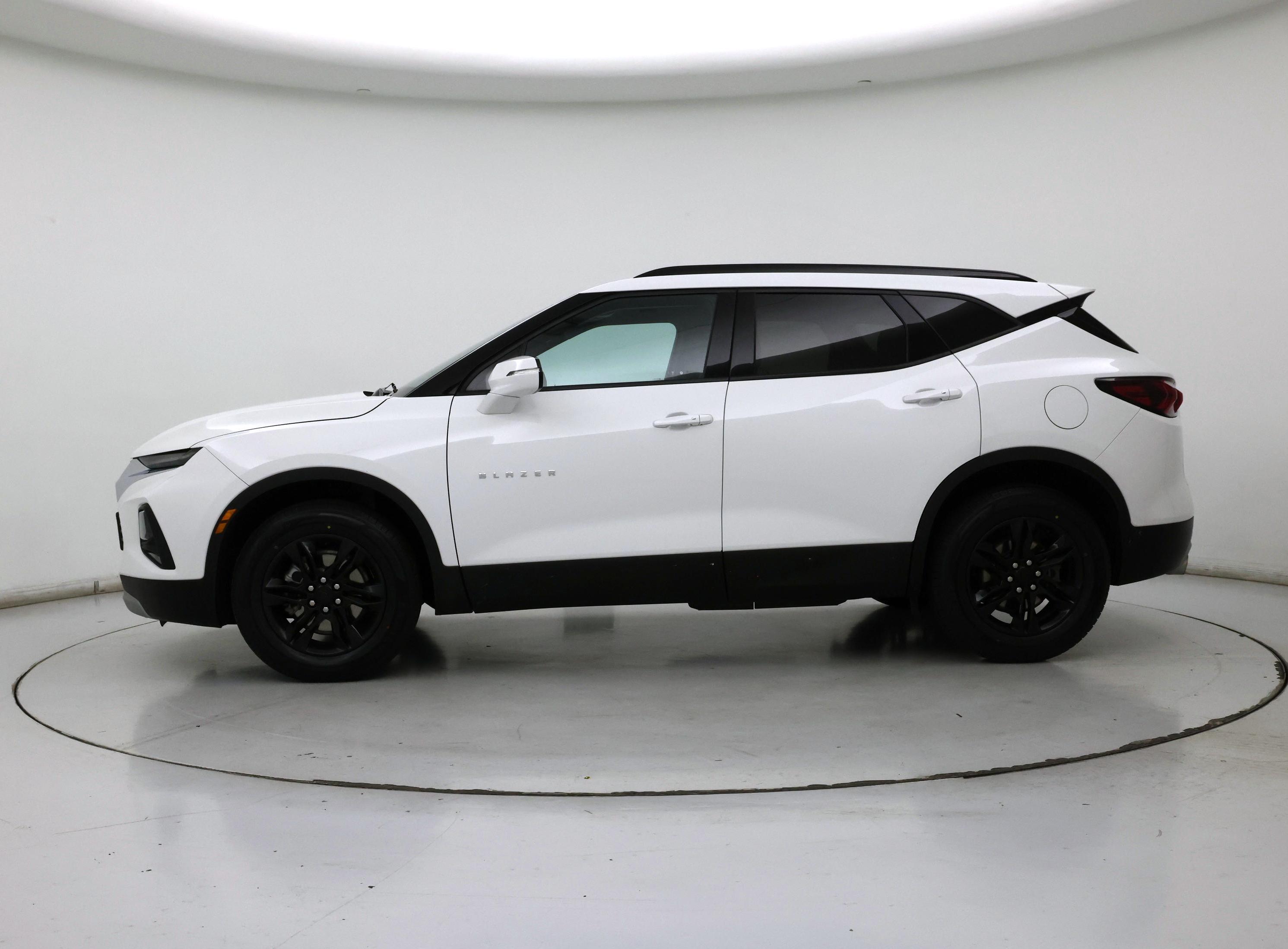 Thumbnail: 2022 Chevrolet Blazer - 3