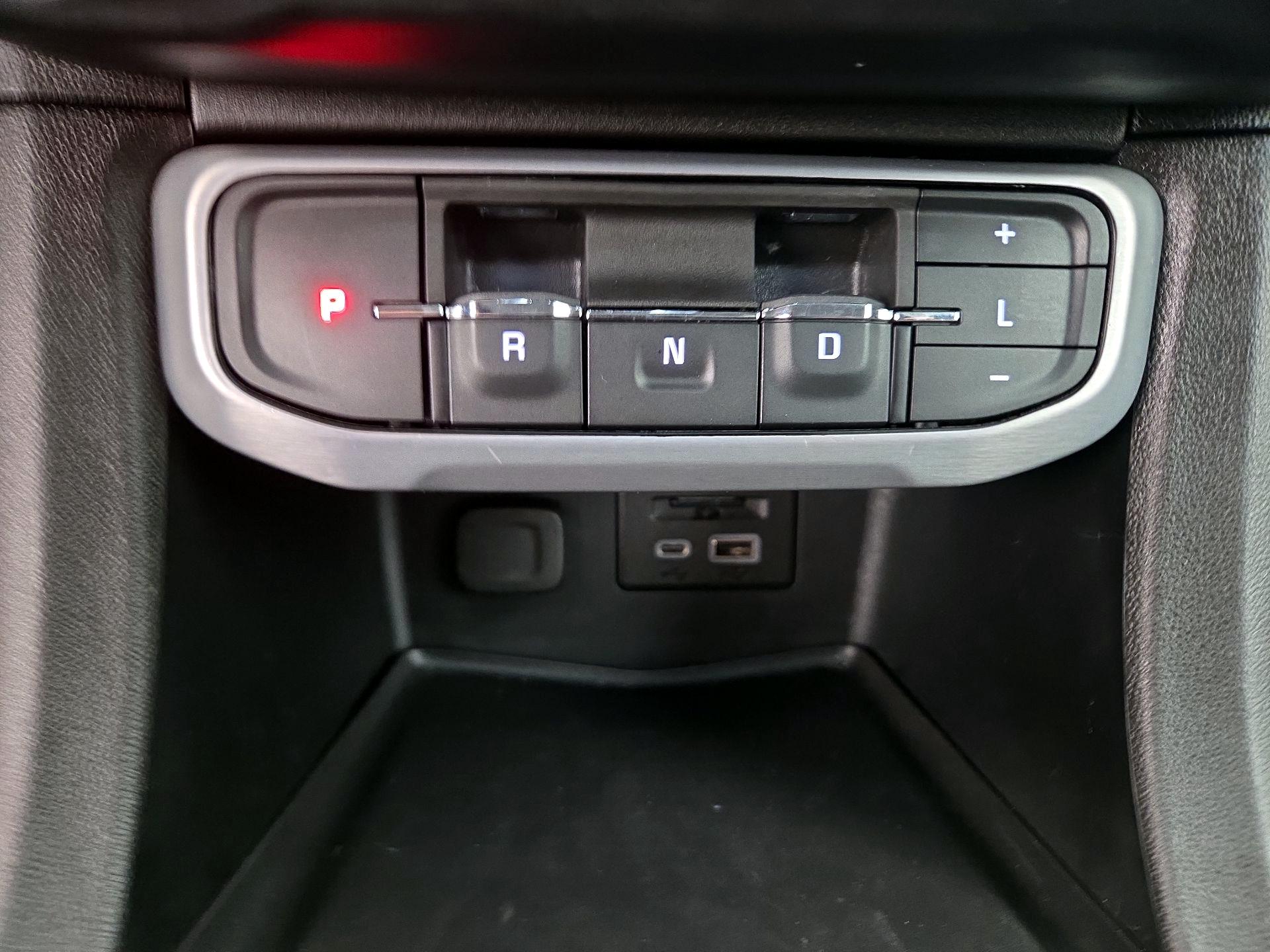 Thumbnail: 2022 GMC Acadia - 18