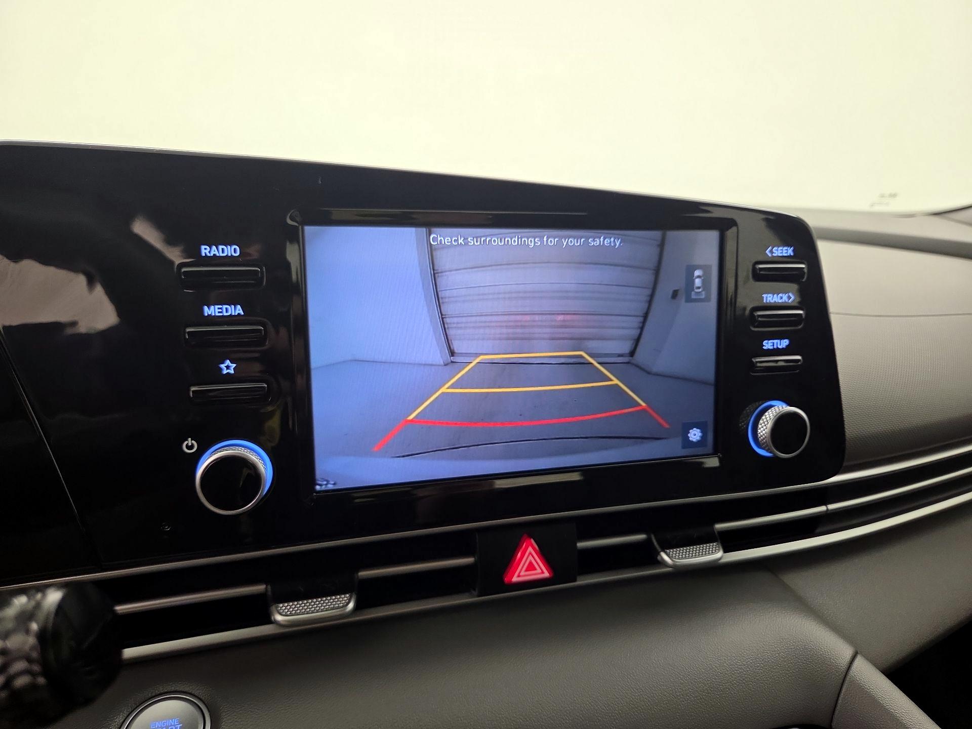 Thumbnail: 2022 Hyundai Elantra - 14