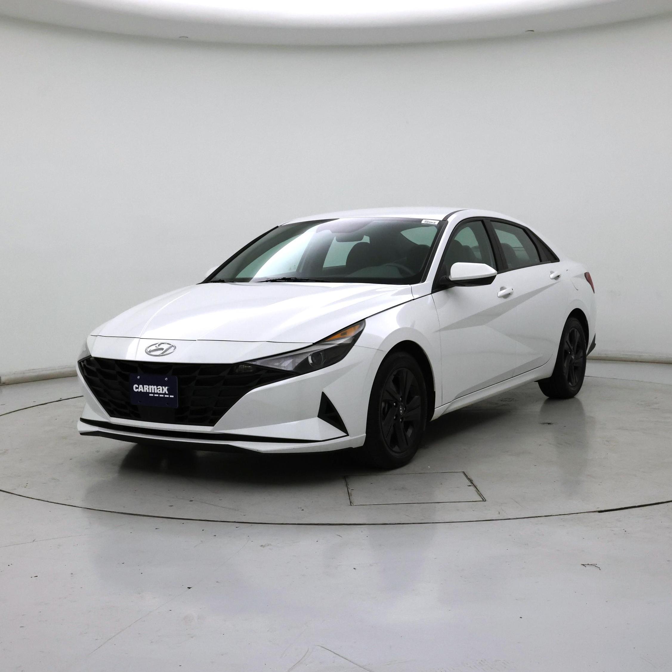 Thumbnail: 2022 Hyundai Elantra - 4