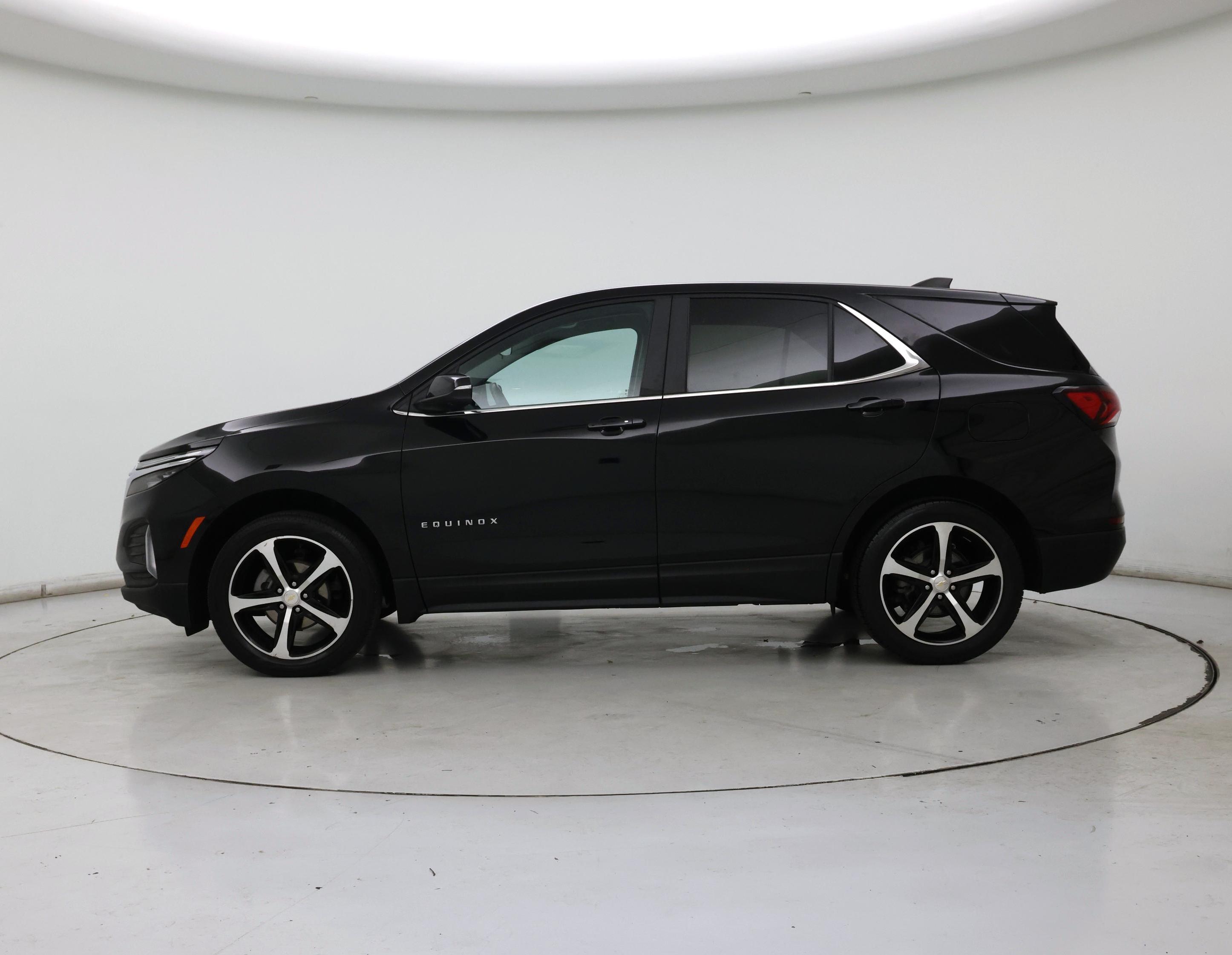 Thumbnail: 2022 Chevrolet Equinox - 3