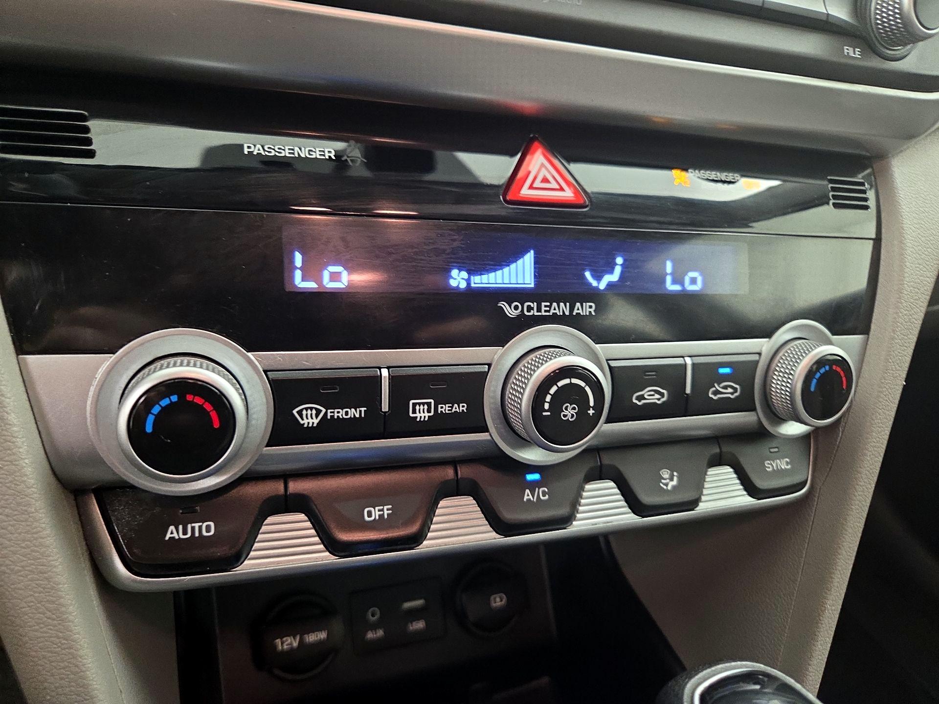 Thumbnail: 2020 Hyundai Elantra - 16