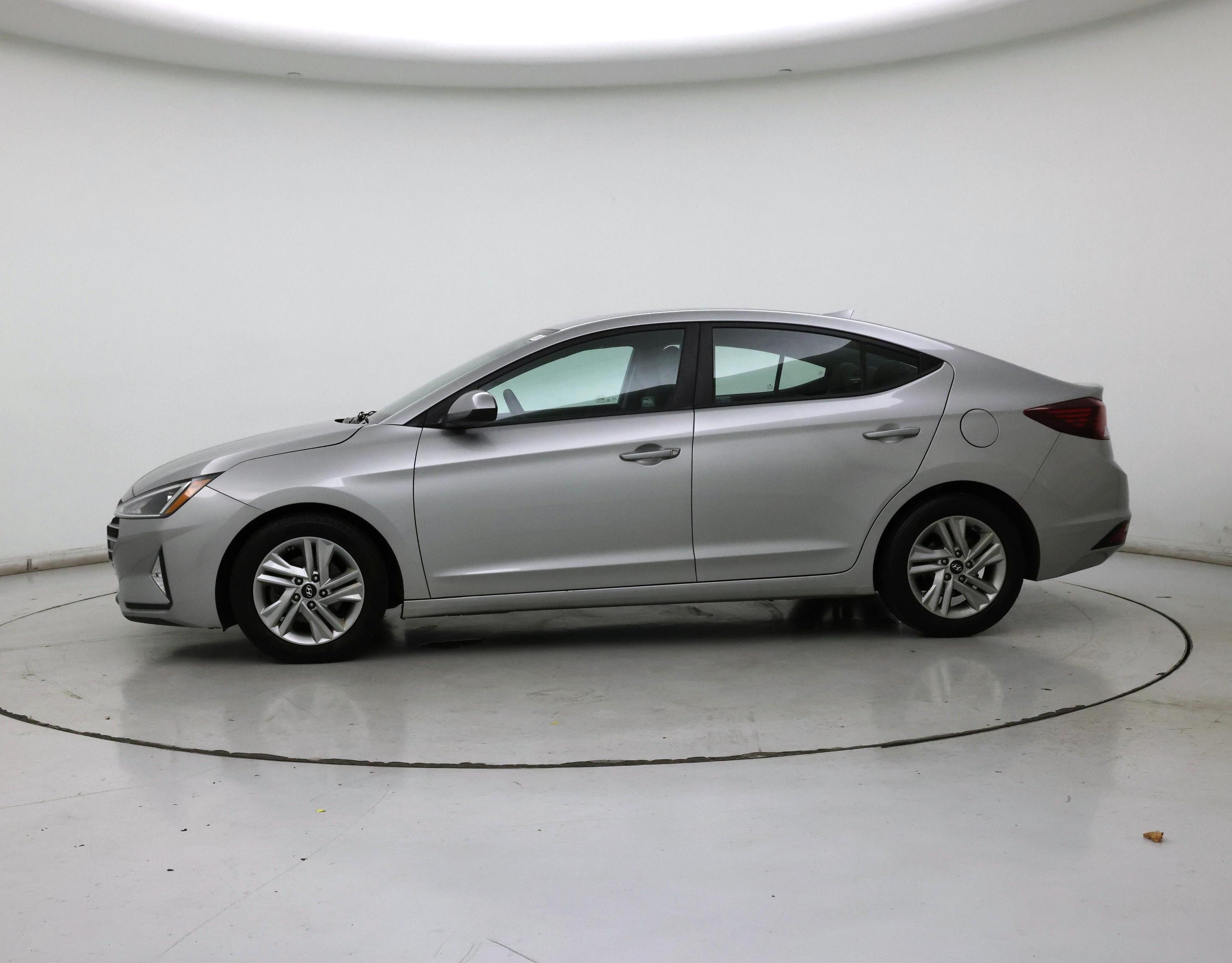 Thumbnail: 2020 Hyundai Elantra - 3