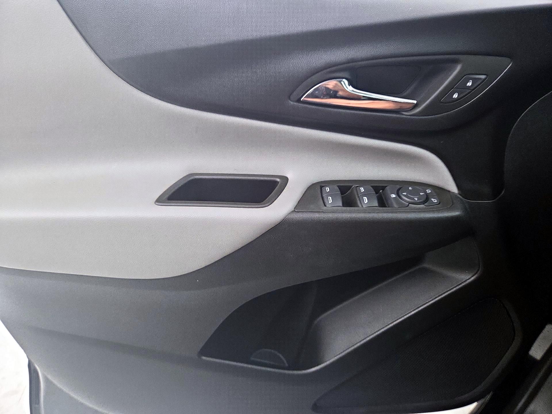 Thumbnail: 2023 Chevrolet Equinox - 12