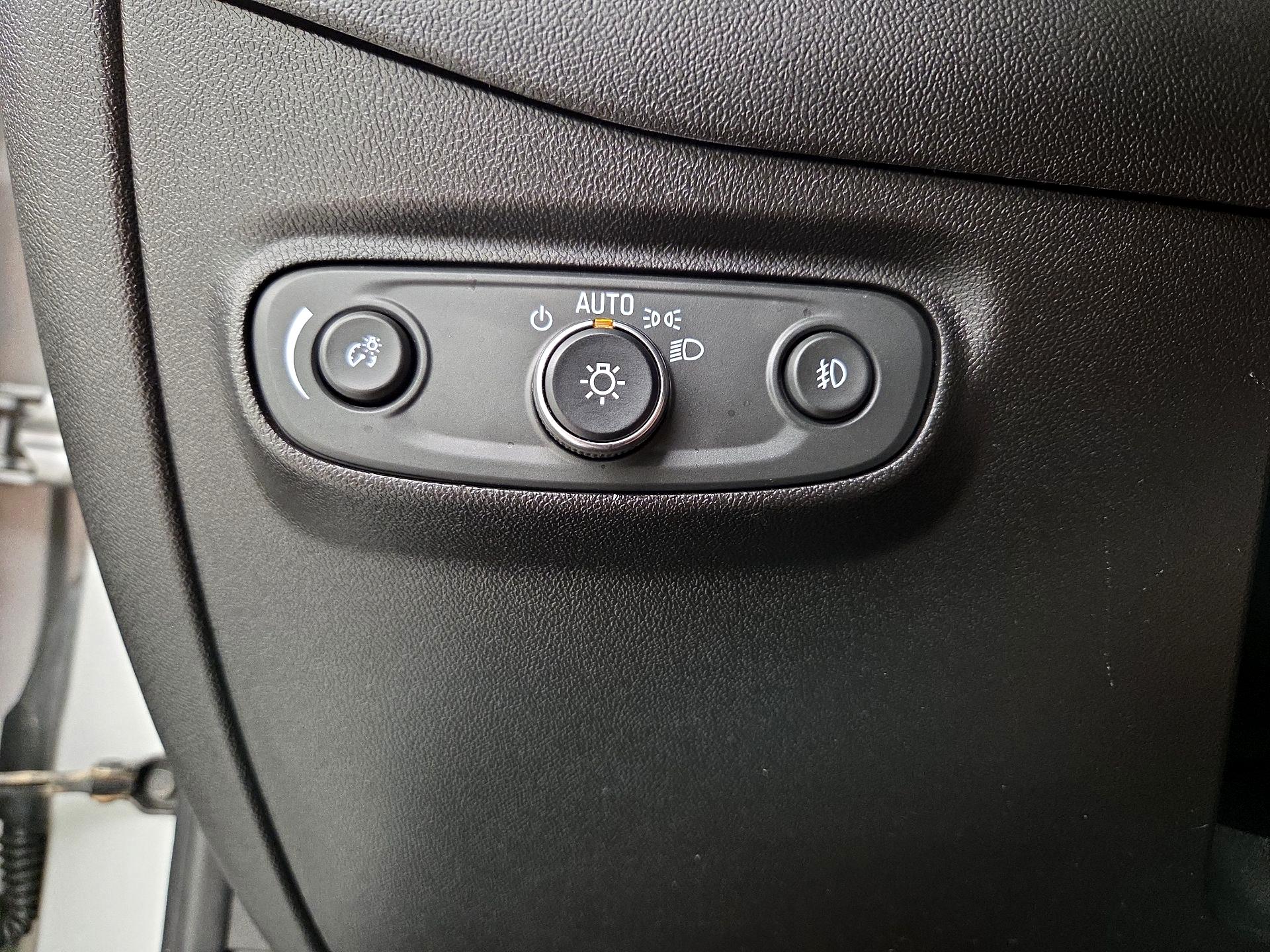Thumbnail: 2020 Chevrolet Equinox - 13
