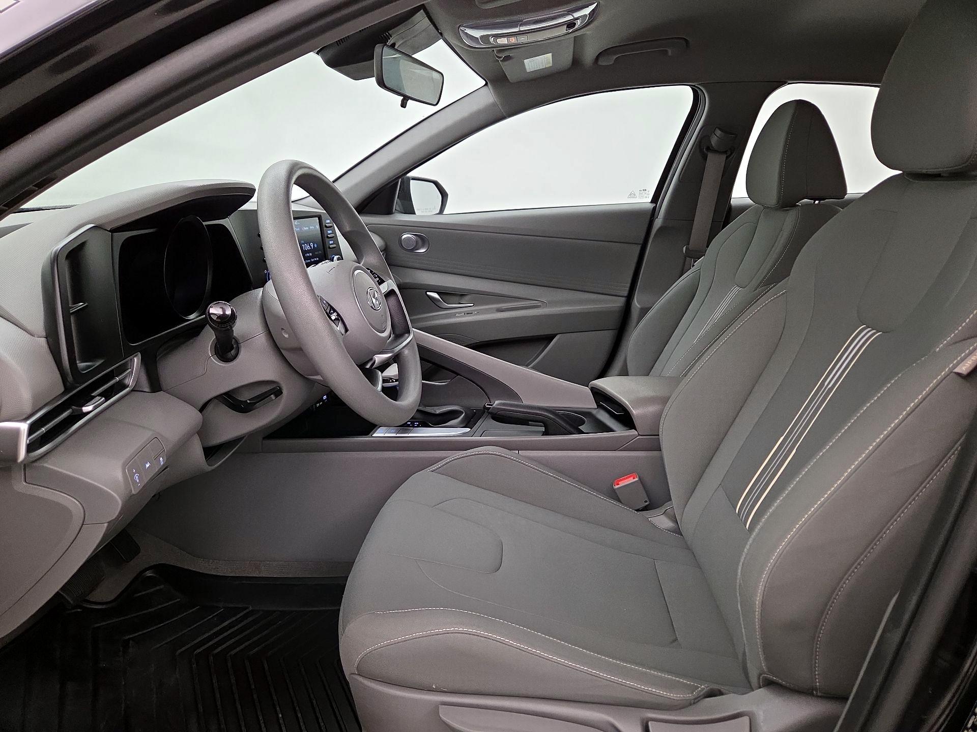 Thumbnail: 2022 Hyundai Elantra - 11